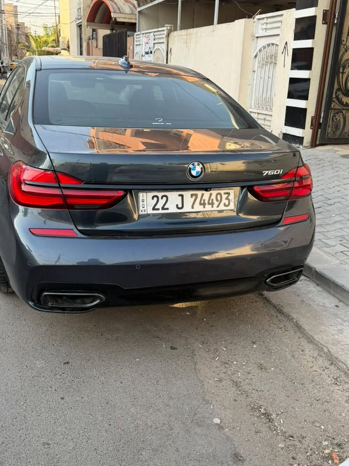 السلام عليكم BMW مديل 2017
750i سيارره جديده 
فول مواصفات 
سياره مكفوله 
الاستفسار /***********
