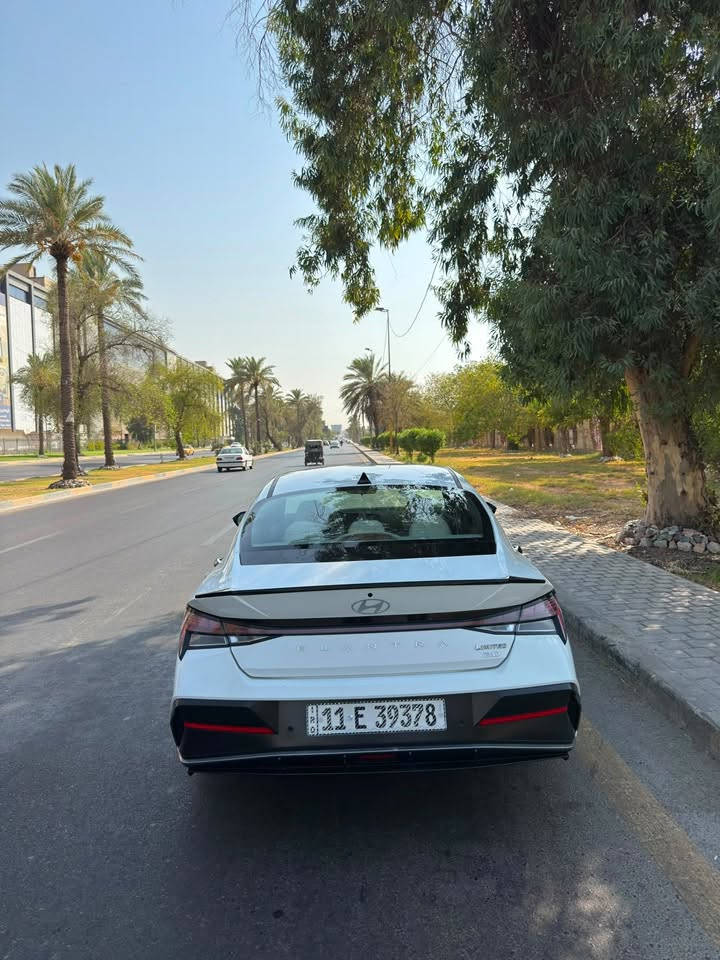 النترا خليجي 2024
2000 دوش
كير AT
ماشية 46 الف كيلو 

موصفات

فتحة 
قطعتين تبريد
شاشة ابل كار بلي
ويل كب 
السياره فول مواصفات  
مكفولة كفالة عامة 
***********
