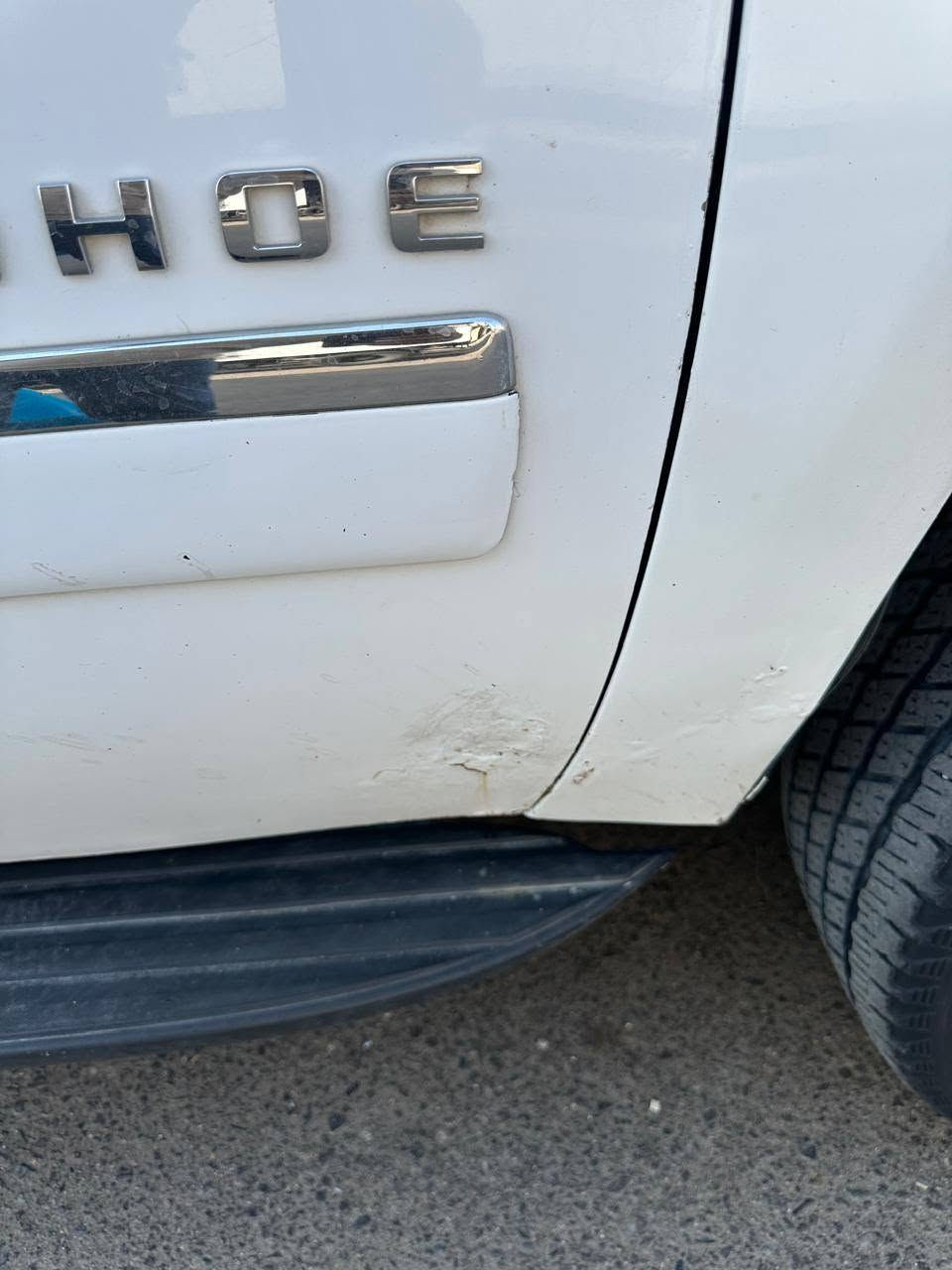 سلام عليكم 
تاهو موديل ٢٠١٢ lt 
وارد امريكي بيه صبغ وبيه خياسات 
ويرادله ترتيب للدواخل 
مكينه كير مكفولات حداديه ٩٥ %
رقم بصره تحويل ملكيه 
سعر ١٥٠ وبيه مجال قليل
مكلف بالنشر 
رقم صاحب السيارة 
***********
