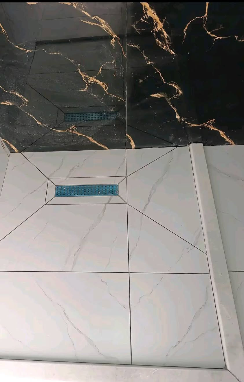 شغل سيراميك ارضيات جدران متفرغ حالين بالموصل شغل على مستوه 0771981136واتساب أو تصال ***********
