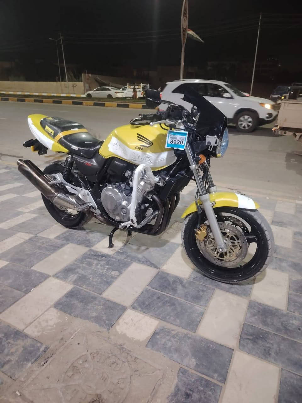 Cp400
للبيع بوضع الشركه صارلها 10 اشهر نازله من كلشي وكلاشي العنوان ديالى بعقوبه الرحمه 
مكفوله سرقه وانتربول 
بدون اوراق
***********
سعر.   20$
