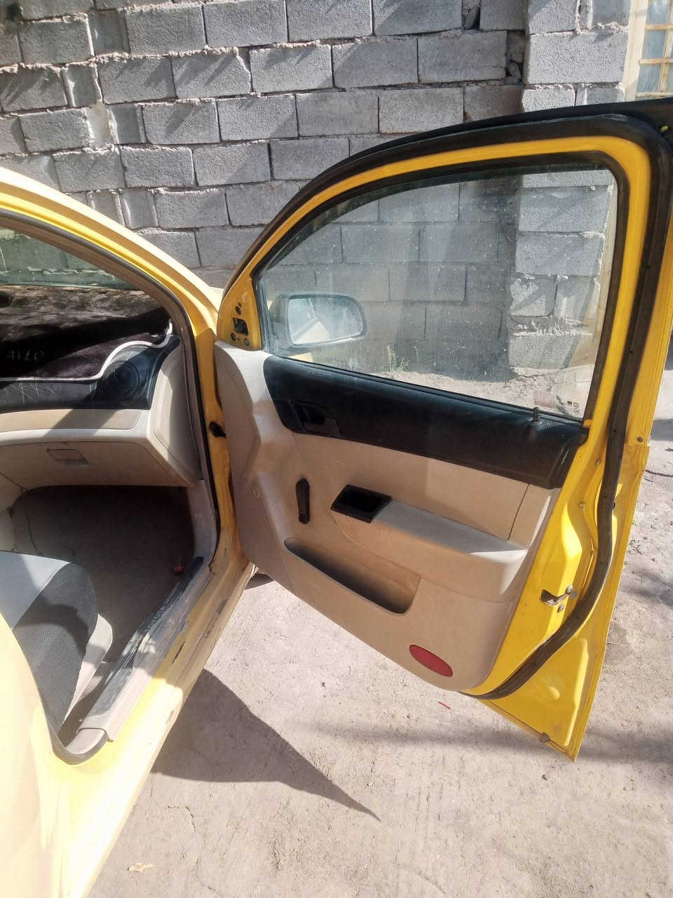 سلام عليكم افيو موديل 10رقم بغداد خصوصي تحويل كير عادي محرك  1400مفتوح مو مسكر سياره نضيفه سنويه لل27بسمي السعر 30رقم الهاتف *********** وبخدمه الشراي
