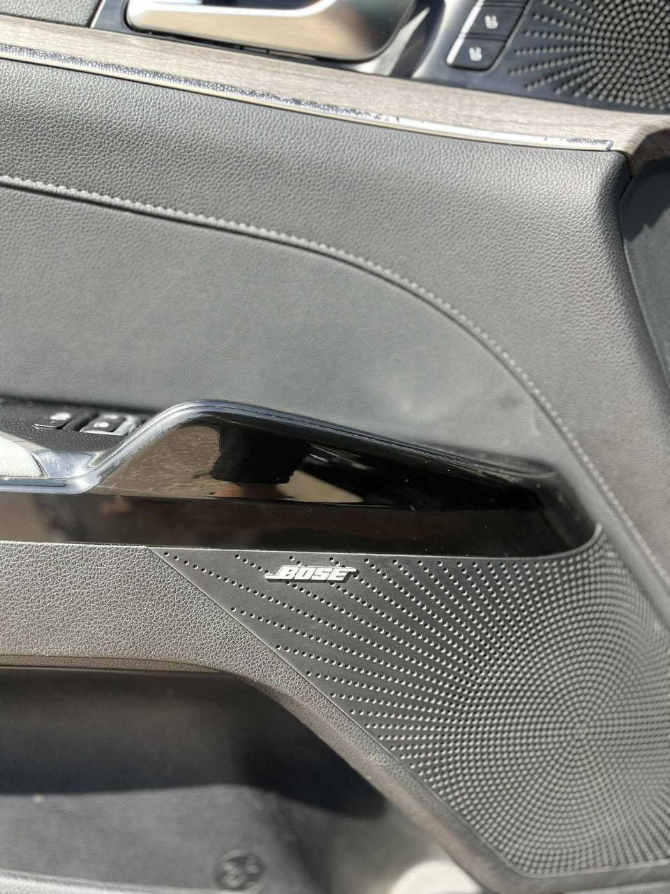 ‏-
‏
‏2022  KIA K5, EX 
‏
‏ قادسيه معوقين (بشرط وكاله ) 
‏
‏
‏ضرر قطعة وحده جاملغ امامي تبديل بدون دواخل او شواصي واقل من ربع بنيد صبغ 
‏
‏•المواصفات :
‏
‏▪️السيارة: #كيا K5 EX 
‏
‏▪️الموديل: 2022
‏
‏المحرك: 1.6L توربو (اربعة سلندر)
‏
‏▪️العداد: 83 الف كم 
‏
‏▪️حجم الويل: ويل كب حجم 19 
‏
‏▪️لايتات زينون اربع عدسات مع حاجب LED مع اشارة LED
‏
‏▪️بصمات عدد 2 للأبواب مع بصمة تشغيل وتشغيل عن بعد
‏
‏▪️قمارة بانوراما
‏
‏▪️نظام 5 كامرات
‏
‏▪️رادار امامي مانع تصادم
‏
‏▪️حساس امامي
‏
‏▪️حساس خلفي
‏
‏▪️رادار جانبي (نقاط عمياء) بالمرايا الجانبية
‏
‏▪️شاحن لاسلكي
‏
‏▪️اشاير بالمرايا الجانبية
‏
‏▪️مرايا شفط
‏
‏▪️مرايا قلاب
‏
‏▪️كامرة خلفية دوارة اصل مع الستيرن
‏
‏▪️شاشة الدشبول حجم كبير للتحكم بأيعازات السيارة
‏
‏▪️كشنات السيارة جلد lبيض
‏
‏▪️گشن ذاكرة (خزن ميموري) لكرسي السائق
‏
‏▪️تحكم فول كهرباء لكرسي السائق والراكب
‏
‏▪️تدفئة وتبريد للگشنات الأمامية
‏
‏▪️تبريد قطعتين امامي وخلفي
‏
‏▪️خمسة وضعيات للقيادة
‏
‏▪️تشغيل عن بعد
‏
‏▪️سستم صوت BOSE بواقع 12 سماعة في المركبة
‏
‏▪️سايد بريك دگمة
‏
‏▪️تحكم ستيرن جهتين بلوتوث وحاكية وكروس سرعة وتحكم صوت 
‏
‏▪️نظام ABS مانع انزلاق
‏•سياره جاهزه من مكينه وكير وحداديه تبريد بنسبه ١٠٠٪
‏
‏▪️السيارة فئة EX فول اعلى فئه 
‏
‏السعر  ١٦٦
‏
‏للاستفسار :-
‏
‏***********
‏
‏واتساب متوفر او الاتصال عالرقم 
‏
‏الديوانية _مركز اامدينه
‏
‏
‏
