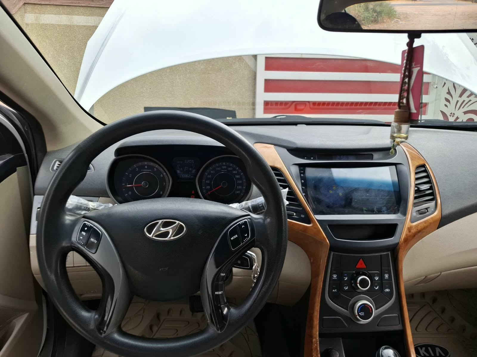 سلام عليكم النتره للبيع موديل 15ماشيه 170 مكينه 1800سياره فول مواصفات فتحه اشاير بل مري واحد عل واحد رقم بابل مكاني بابل تفاصيل البقيه تصل عل رقم ***********
