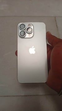 آيفون 13 برو • نضيف • خدش خفيف