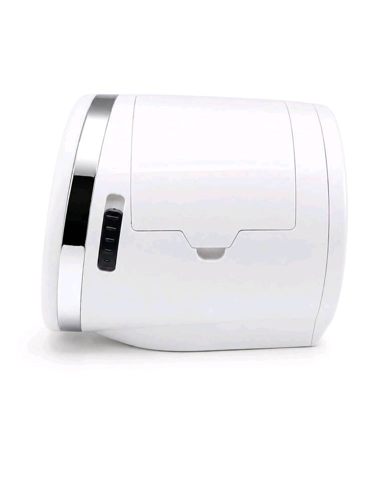 Arctic Cool Ice Jet مبرد هواء شخصي 

.استمتع بأجواء باردة ومنعشة أينما كنت مع Arctic Cool Ice Jet،.

المميزات:

. تبريد سريع وفعّال للمساحات الشخصية.

. 3 سرعات للمروحة (منخفضة – متوسطة – عالية).

. يعتمد على الماء وحزم التبريد للحصول على هواء أكثر برودة.

. إضاءة LED مدمجة بـ 7 ألوان.

. تشغيل هادئ ومناسب أثناء النوم أو العمل.

. مخرج هواء قابل للتوجيه.

. استهلاك منخفض للطاقة.

. تصميم خفيف وسهل الحمل.

. يوفر تبريدًا يصل إلى 4 ساعات تقريبًا مع حزم التبريد.

. يعمل عبر كابل USB.

محتويات العبوة:

مبرد Arctic Cool Ice Jet.
3 حزم تبريد قابلة لإعادة الاستخدام.
كابل USB.
دليل الاستخدام

الموديل: 18008
الطاقة: DC 5V / 1500mA
شنو حالة المبرد هسه؟ جديد لو مستخدم، وإذا مستخدم شكد مدة الاستعمال؟: 
جديد
هل متوفر توصيل داخل العراق؟ وإذا نعم شكد كلفته أو شلون يكون الاستلام؟: 
نعم 5 آلاف لجميع المحافظات عدا بغداد3آلاف
هل بيه فحص قبل الاستلام أو أي ضمان على المنتج؟: 
نعم فحص المنتج قبل الأستلام