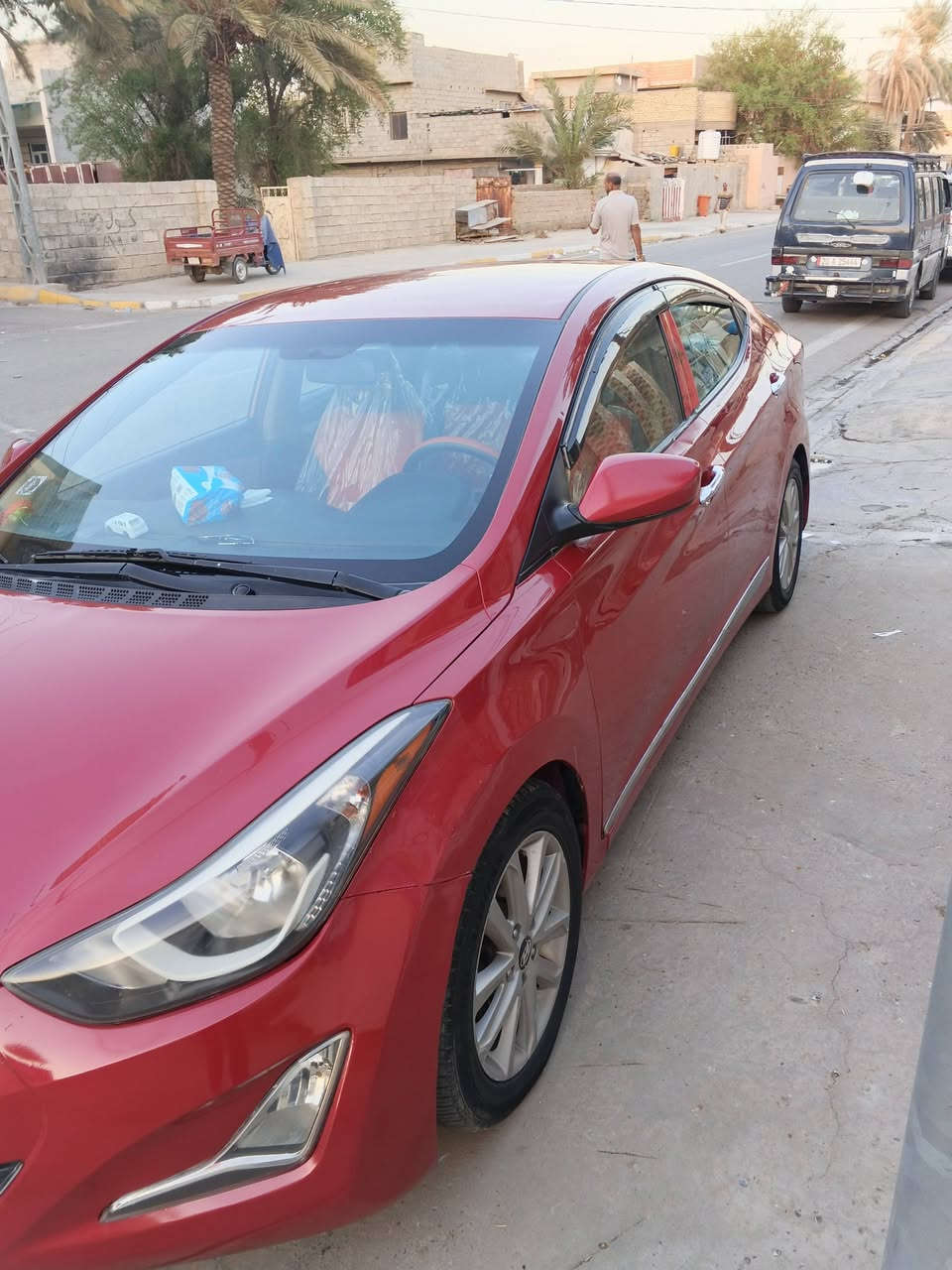 السلام عليكم ورحمة الله 
 للبيع لانترا موديل 16وارد امريكي داخلة للعراق كلين ونازلة من امريكا 160ورقة وانتة احسب ماشية 145بس بعدهة كلة بلاد بل عراق صار بيهة شخط باب السايق ونصبغ نص منة السيارة حلوة تخم تاير شاشة جديدة دوشمة جديدة صدر مال حديث لا صوت لا طبة ناعمة السيارة وكفالة عامة كير محرك بعدهن لا مفتوحات ولا بيهن فد مشكلة 
مكان السيارة ديالى ورقمهة ديالى رقم وهزة جدد السعر 115وبيهة مجال بسيط كلش حك الجية ***********
