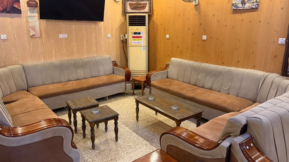 تخم قنفات للبيع مستخدمات 5 جلسات تحمل 50 نفر للاستفسار ***********
