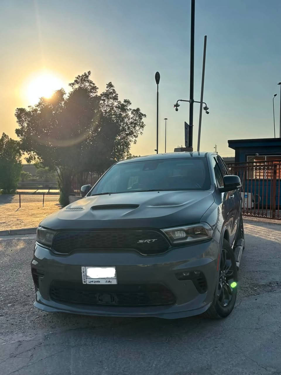 2021 DODGE DURANGO R/T
دوج دورنكو موديل 2021. ارتي

المحرك :V.8 .5.7L .

العداد :94.301 كيلو 

اللون. :اسمنتي داخل احمر بلادي

المواصفات :

مصابيح امامية زنون .

مصابيح امامية مع LED .

تشغيل عن بعد .

ويل قياس 20 أنج .

صندوق كهربائي .

بلوتوث تلفون .

محدد سرعة .

حساسات مع مانع تصادم خلفي .

كاميرا خلفية .

كير شفتر ستيرنك .

تدفئة المقاعد .

تبريد المقاعد الامامية

مقاعد جلد . Vip

مقاعد امامية كهرباء

ذاكرة لحفظ وضعيات الجلوس (ميموري).

استيرن كهربائي وتدفئة بالستيرن. اخوان السيارة فول مواصفات رادار امامي 

سياره بيها منضومة غاز يعني انسى صرف وعطلات واقتصادية

عنوان : بغداد 

***********

سعر 24.000 بيها مجال ترهم مراوس حسب قناعة
