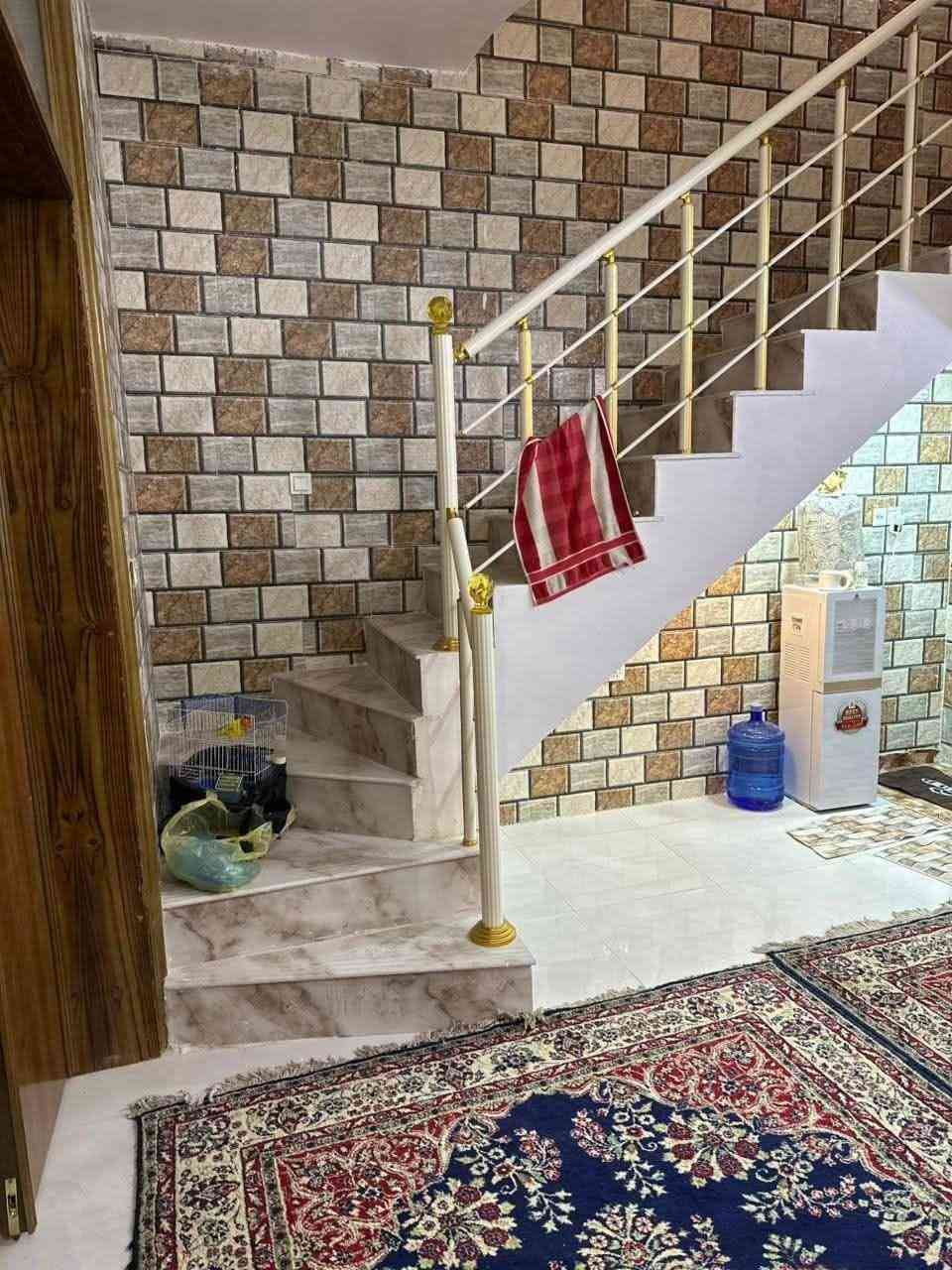 دار للبيع بناء حديث ظابو سند ٢٥ 
     🔅  🔆
⚜️ المســــاحة⚜️ 100 م واجهة 5 نزال 20       
⚜️ العنــــوان ⚜️ بابل شارع ٨٠ خلف نون مول ما يقارب ٢٥٠م ع الشارع    

            🔆  الــتـــفـــــاصـيــــل  🔆 
 بناء حديث طابق واحد يحتوي ع غرفة نوم عدد١ صالة كليدور مطبخ مجمع صحيات 
🔱الــســعـــر    //83 /  مجال بسيط   🔱 

⚜️⚜️⚜️⚜️⚜️⚜️⚜️        
((للاستفســار مراجعـة  # مكتب المستشار للعقارات _والمقــاولات_العامــة

  َنـستـقـبل جـمـيع الـعروض  ↪️
بـيع -شـراء - تـعـقيب - إجـازة بـناء - إفـراز- رهـن وكافة الدوانم الزراعية  والقطع والأراضي الزراعية-  ومن لديه دور شقق محال مشتملات للأيجار))
العنــوان : حلة / حي الامام علي الفرع المجاور لمطبعة حي الامام  أو مجاور قصابة  الاخوين   او الاتصال على الارقام.🟡🟡📞📞📞♾
 🔆📞م***********
***********
***********
