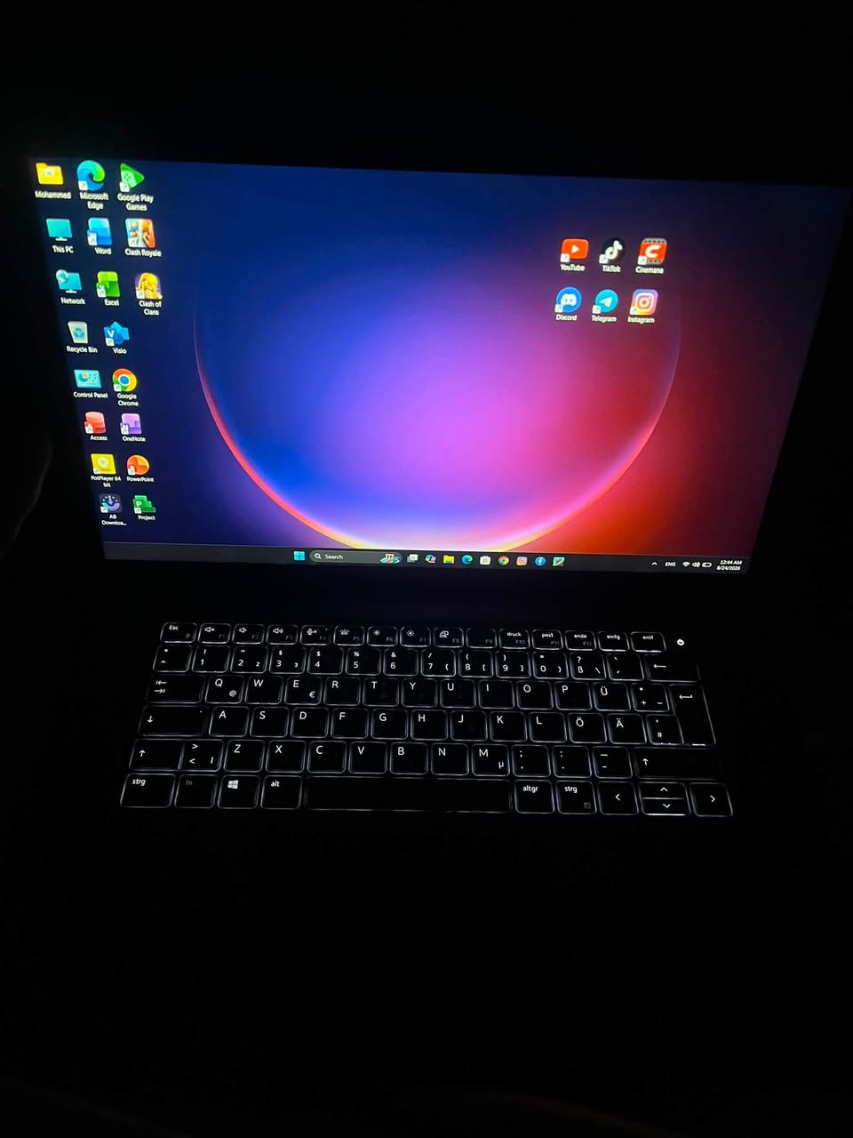 حاسبة DELL 7520 للبيع 

المواصفات:
Core i7 Gen11
Intel inside
16Gb DDR5
Ssd 256GB (الذاكرة)
15.6 Inch (حجم الشاشة)
Windows 11 pro 
حاسبة بمواصفات رهيبة مفيدة للشغل المكتبي وللالعاب البسيطة وللدراسة 
السعر ٤٥٠ وبيها مجال التواصل على الخاص او الرقم 
***********
مكاني الموصل
