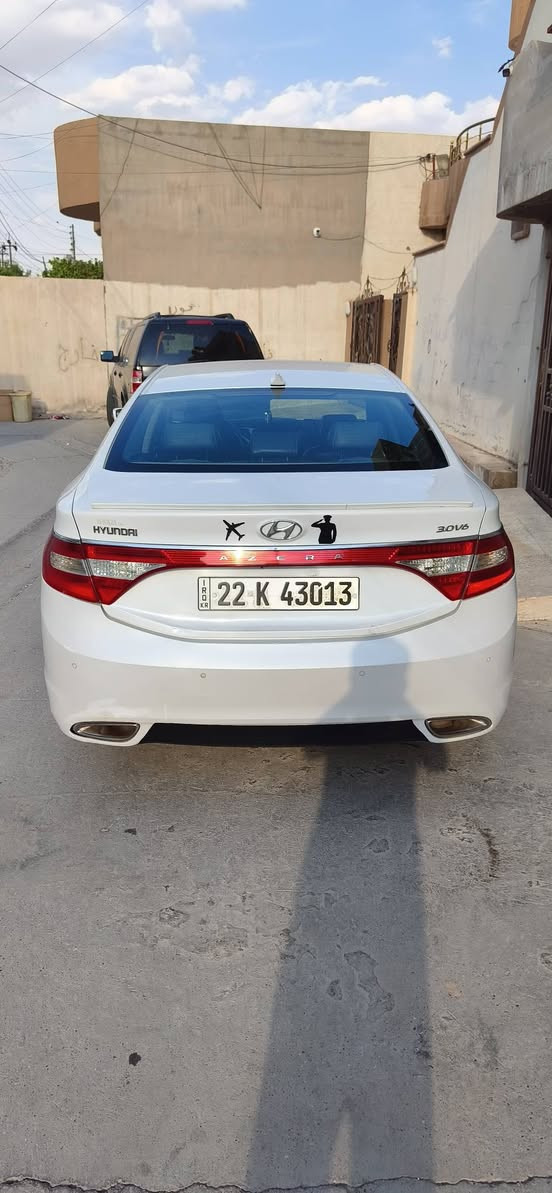 هۆندای ئەزیرا 2012 بێ حەل ، زۆر جوان ماوەتەوە گێر و مەکینە بەشەرت هیچیان نەکراوەتوە . تەبرید بەشەرتی بەفر . سوورعەت و هەڵسان و ڕۆشتنی بەشەرتی مەزبووتی زۆر بێ مەسرووفە زۆر بێ کێشەیە . مەکینە شەشی تەیارە . کارەباییاتی کامل کراوە و یەک شتی ناوێ . سعرشی زۆر مناسبە تەنها سعری ئەکسنت و یارسێکە . ۹٤ گەڵا و کەمێ مامەڵە . شوێنم کرکوک . تکایە مشتەری نامە بنێرێت . سەیارەیەک عایلی و گەنجانەیە . مەکینەی شەش پستنی ۳ یە بۆ بەنزین زۆر زۆر باشە زۆر ناخوات . هاوشانی تەیارەش پێی بڕۆ 🐎 كركوك, العراق
