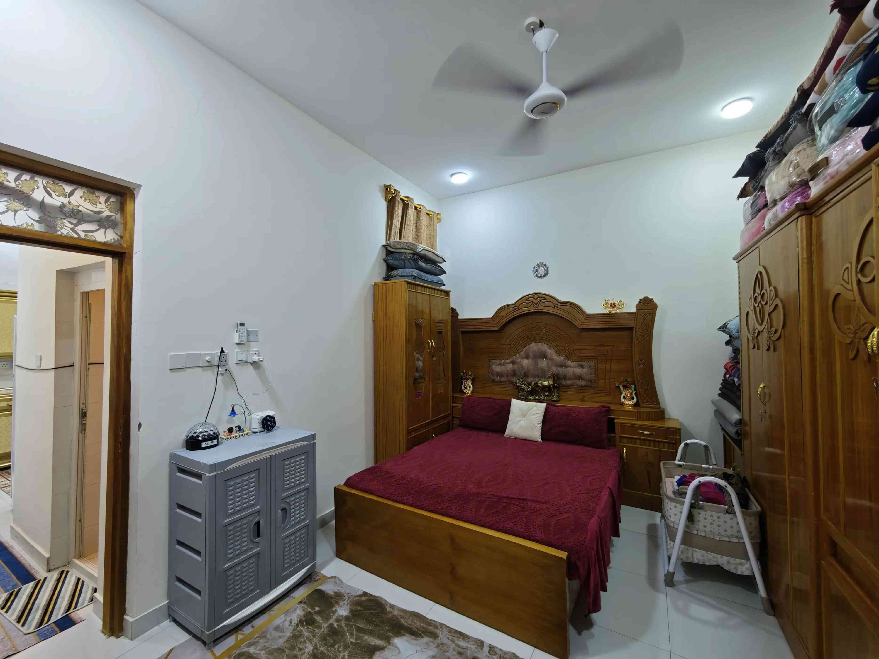🏠 دار للبيع - موقع مميز وهادئ 🏠 المواصفات والتفاصيل: 📍 العنوان: حي الغدير الثانية- قرب شارع 20 - ميسان 💙 العماره  📐 المساحة: 100 متر طولاني  ⚖️ نوع السند: طابو صرف (ملك صرف). 🏗️ طابق واحد. 🛏️ غرفة نوم مريحة. 🛋️ صالة واسعة + استقبال للضيوف. 🍳 مطبخ بنظام (حار + بارد). 🚿 مرافق صحية (داخلية + خارجية). ☀️ منور لتهوية وإنارة طبيعية. 🚗 طرمة صغيرة بمدخل الدار. 💰 السعر والمواصلة: 💵 السعر: 88 مليون دينار عراقي. 📞 للاستفسار والتواصل: *********** ☎️🤳 #عقارات  #قطع_اراضي  #عقار  #بيع_و_شراء_عقارات #الشعب_الصيني_ماله_حل😂😂
