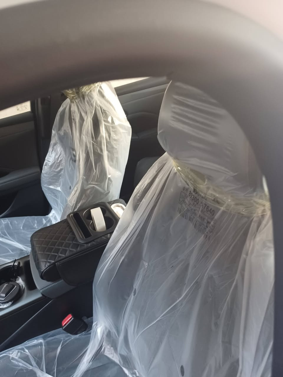 بي واي دي كن بلص موديل 25 ماشيه 900 قابله للزياده شخط بالدعاميه الخلفيه وكما مبين في الصوره 
سياره رقم بغداد باسمي تحويل ثاني يوم اتصال ومعرفه التفاصيل
***********
