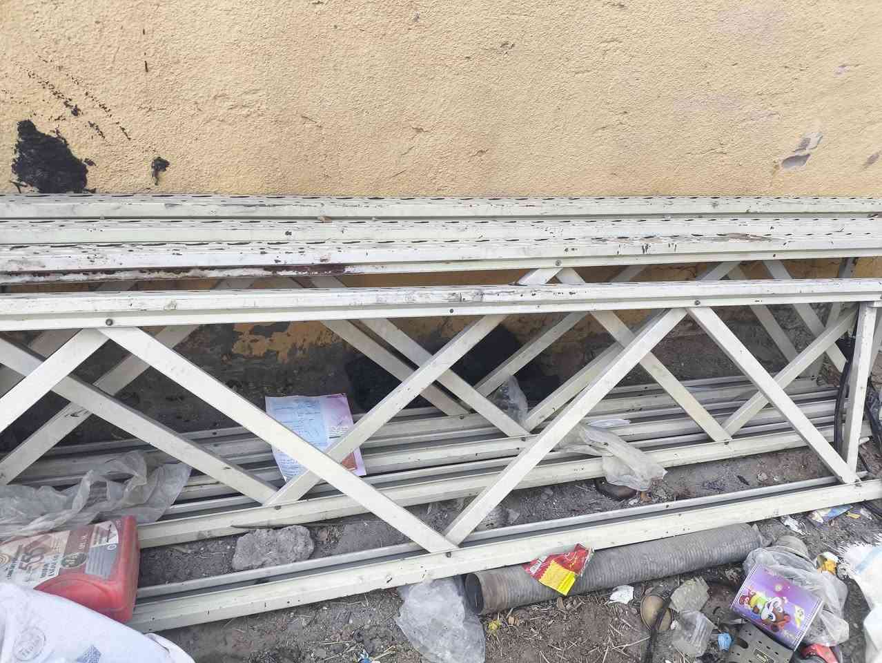 درج قطعتين 
رفوف عدد 3  عنوان ابو الخصيب البهادريه شراي يتصل 
***********
***********

نص مكتوب في الصور:
- *********** ***********