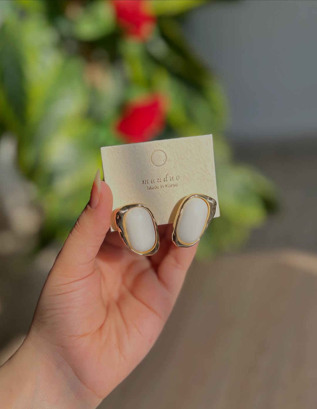 الالوان تاخذ العقل🥺🎀

نص مكتوب في الصور:
- مو تراجي حلويات هاي 🥺🎀
- اقلبي للموديلات 🦋✨