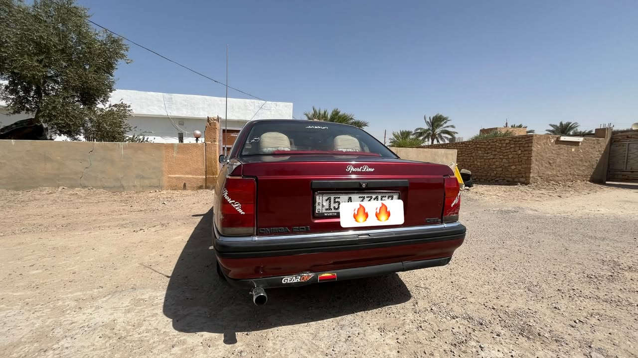 اوبل اوميكا • ٩٢ • محرك 2000