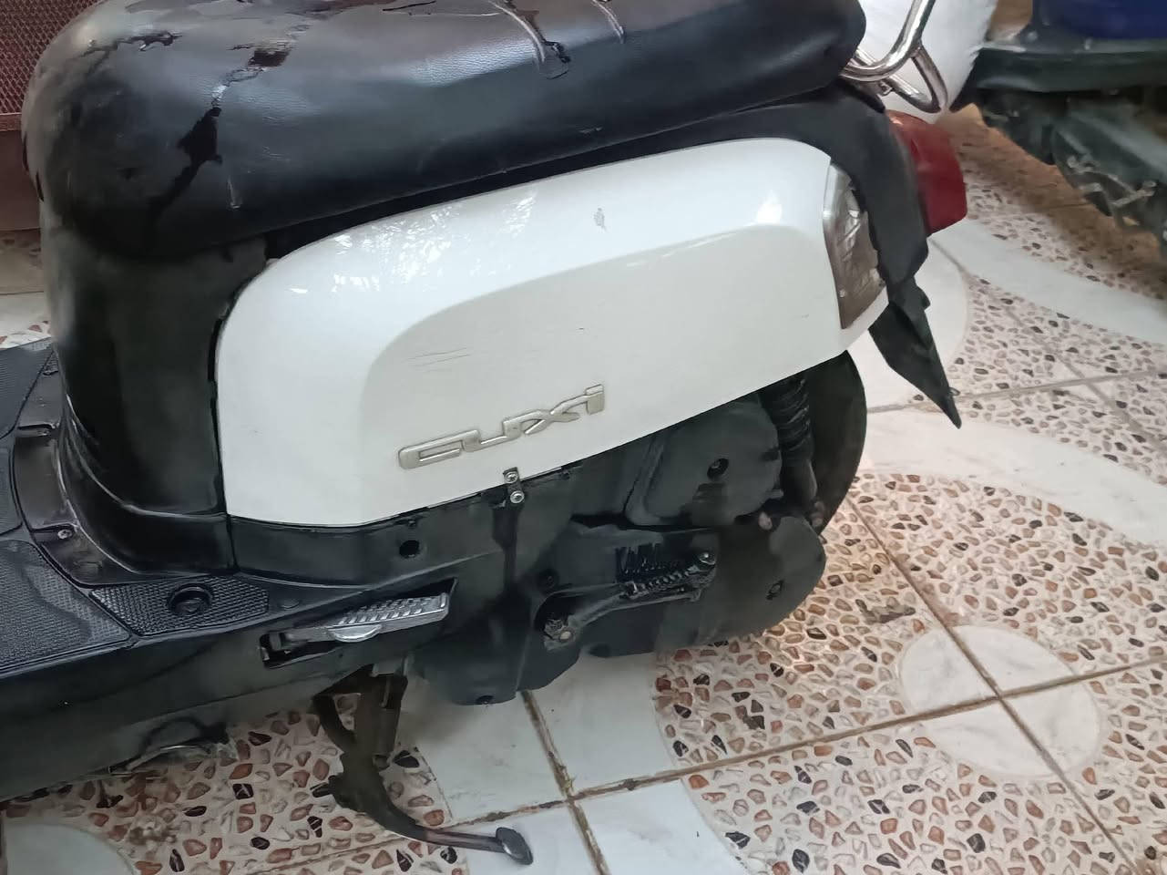 دراجه بوليسي البيع دراجه حلوه ونضيفه كفرات أصلي  كهربأيات كلهن يشتغلن هندر سلف دراجه عوزه ولفات مكاني ناصريه مركز السعر 375
الرقم ***********
