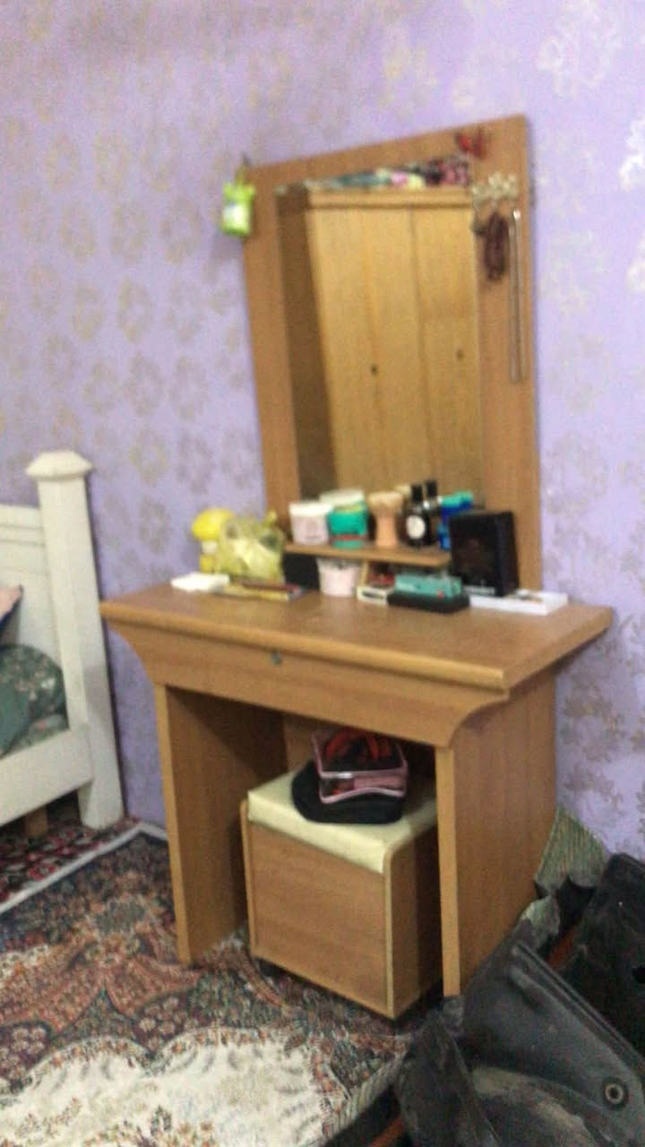 ميز تواليت • بصرة • جزائر