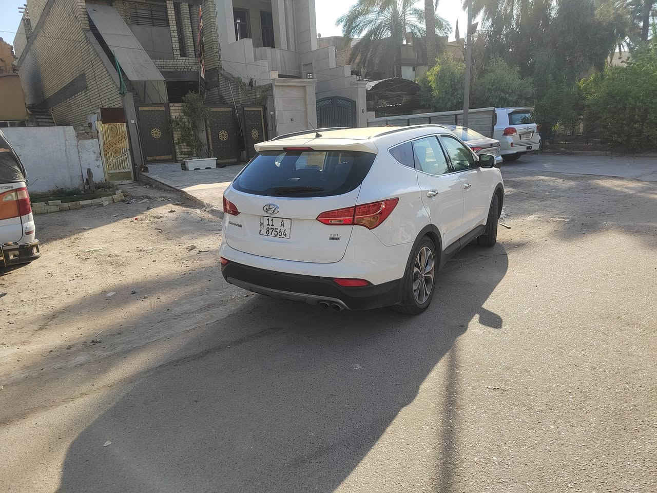 سنتافيا موديل ١٣ وارد خليجي كامل مواصفات باسمي الرقم الجديد سنويه لغاية ٣١ محرك ٣٣٠٠ فور درايف ويل ٦ سلندر ٧ راكب ثلاث قطع تبريد سليد روف مري شفط كشن كهربائي بدون حادث على وضع الشركه ماعدا بارد شبر السعر ١٦٥  مكاني بغداد جميله رقمي ***********
