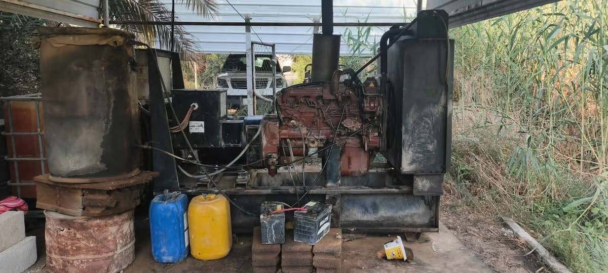مولد درجه اولى 87كي في  صناعه افيكو إيطالي واسط قضاء الحي مامستعمل قليل ومامفتوح  بي برغي تشغيله خير من الله  صاحب المولد ***********
