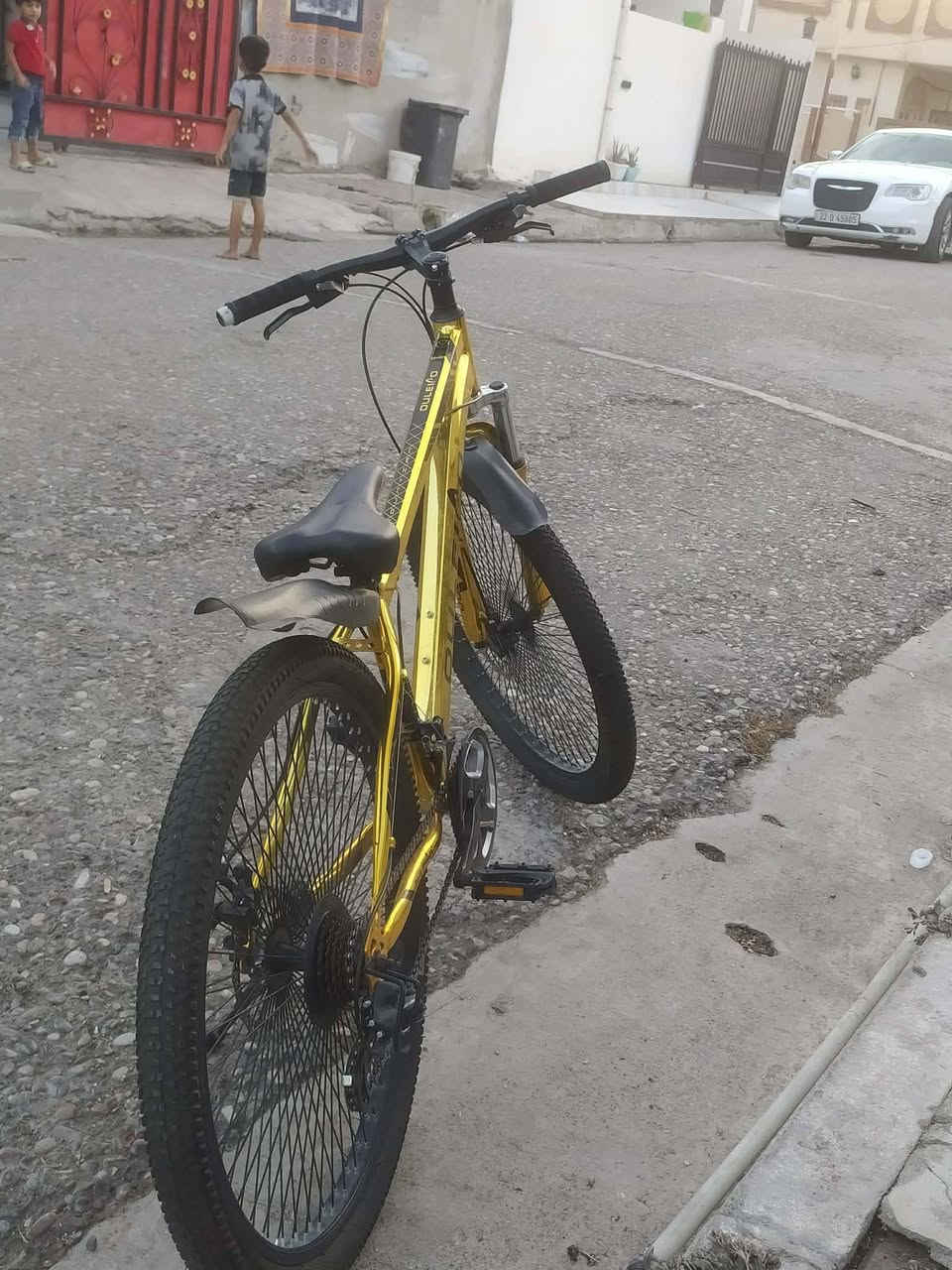 بايسكل  جبلي  شرط شخط ما بي
تيرا جديد شرط حويه نزله السعر 150بي مجال الشريف يجي خاص الموشري لا يتعبني الرقم ***********
