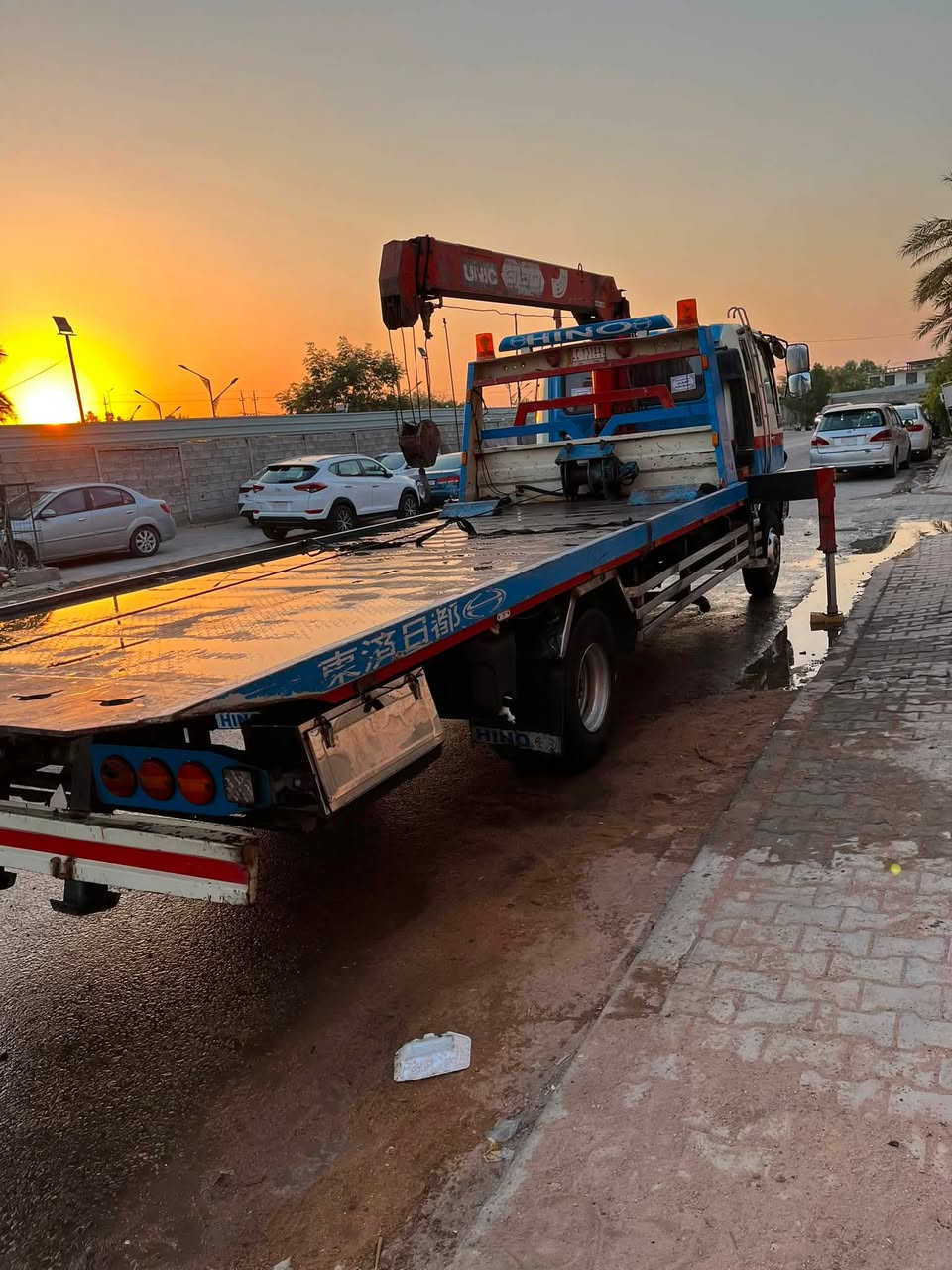 سلام عليكم هينو كرين مكينه 70عادي
كرين يونك سلاتين وسطحه درجه أولى مال جناي السياره كبل لشغل مابيه نقص خير من الله 

مكاني نجف (السعر255) وبي مجال 

***********
