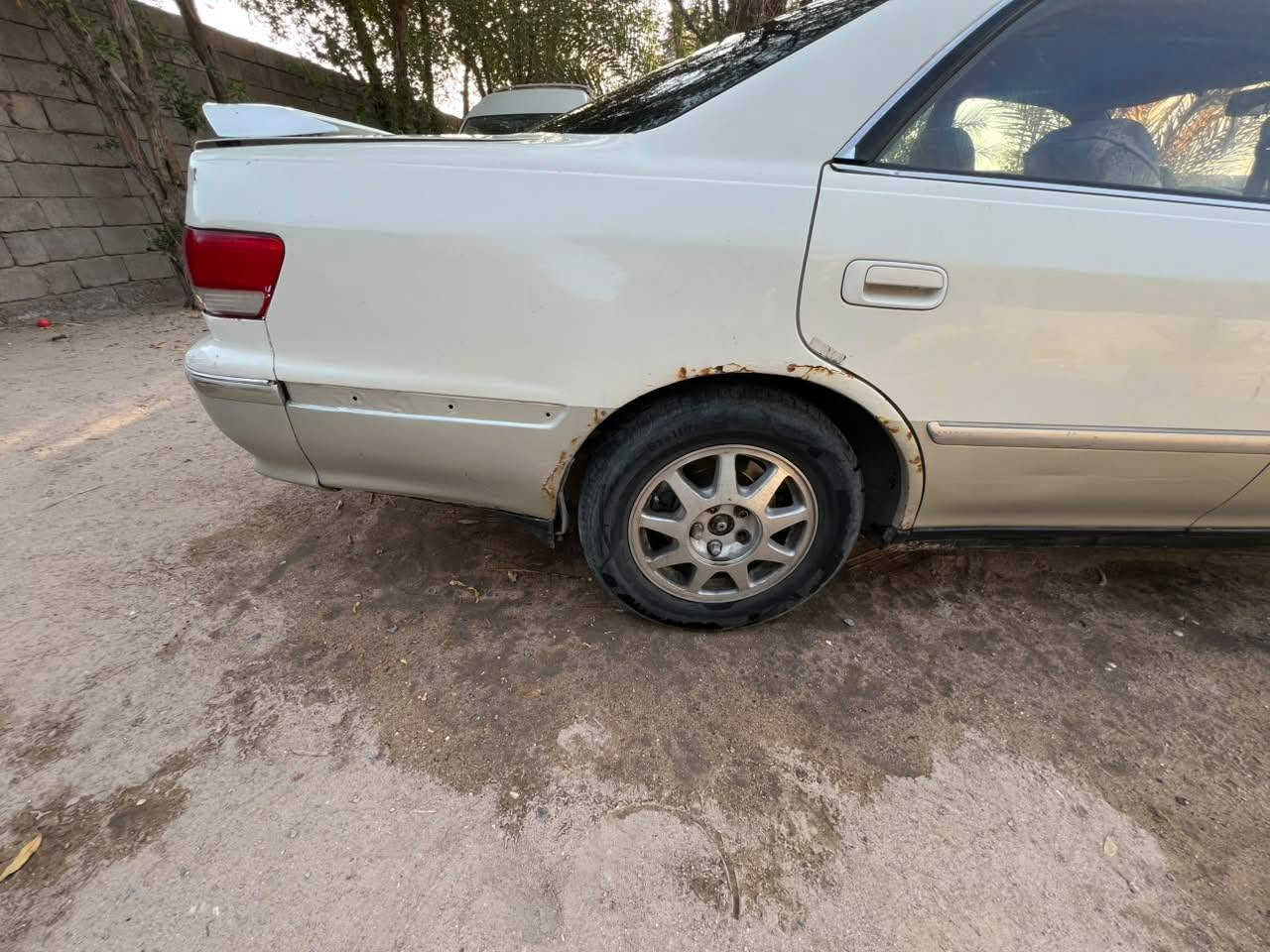 عليكم//مارك 2000كفاله من كص ونقل جثه وعيب شرعي كفاله مكينه ثنين ونص فيفيتي له بلكارتون وكير حداديه وتخم تاير //كرستال اصل عطر ابو عيون فول موصفات اله بلكارتون مشط كهربايات كله 100//100 شاشه تاب دواخل اله بلكارتون اللعلم سياره مال جناي سياره كلش جديده تجي شوف بعينك الله شاهد للعلم سياره (50)بيه مجال عنوان البصره  وخادم الكم الستفسار ***********
