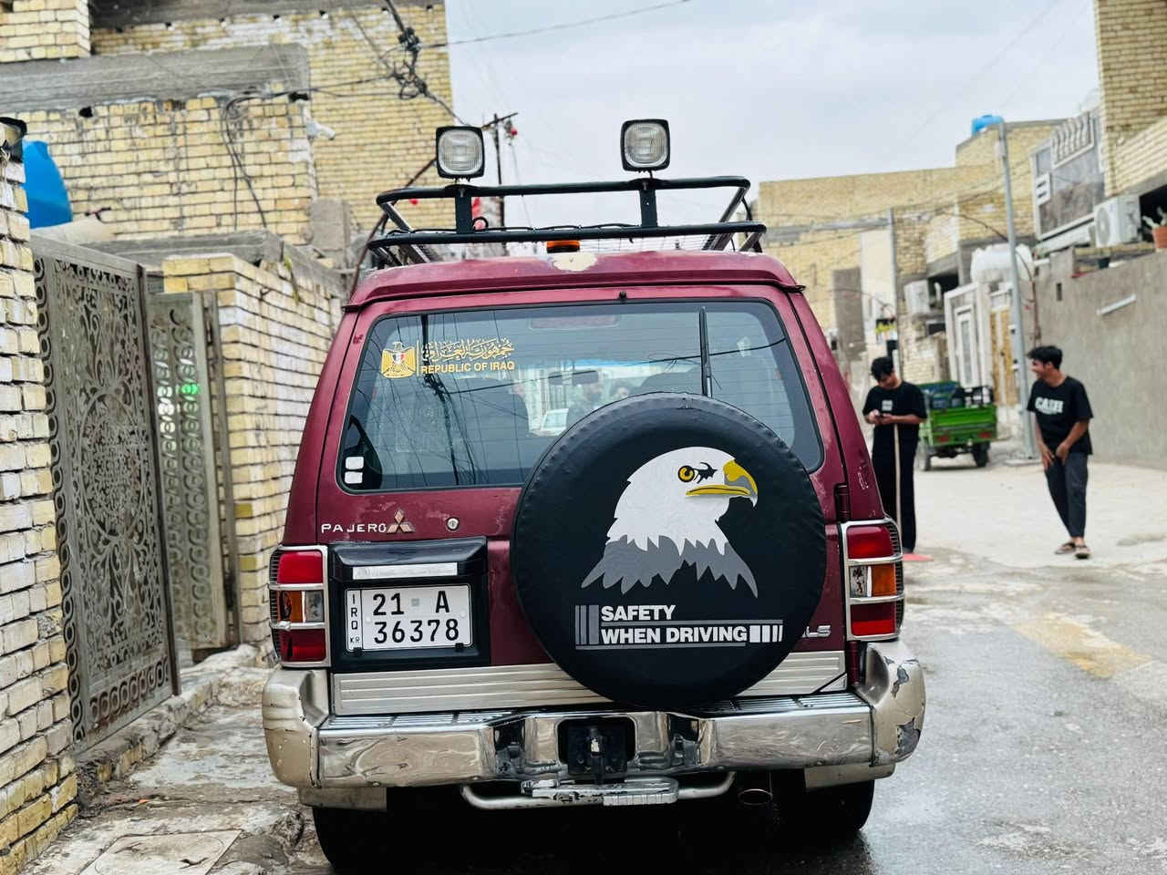 سلام عليكم من رخصت مدير الكروب والأعضاء المحترمين عندي باجيرو موديل 2000 محرك 3000 بلاد
تبريد شغال 3 قطع مابيها صبغ  جارده عندي بيهاء وكاله تحويل مني واذا تحب من الشرعي  رقم سليمانيا  مكاني بغداد مدينة الصدر.  *********** وات ساب

