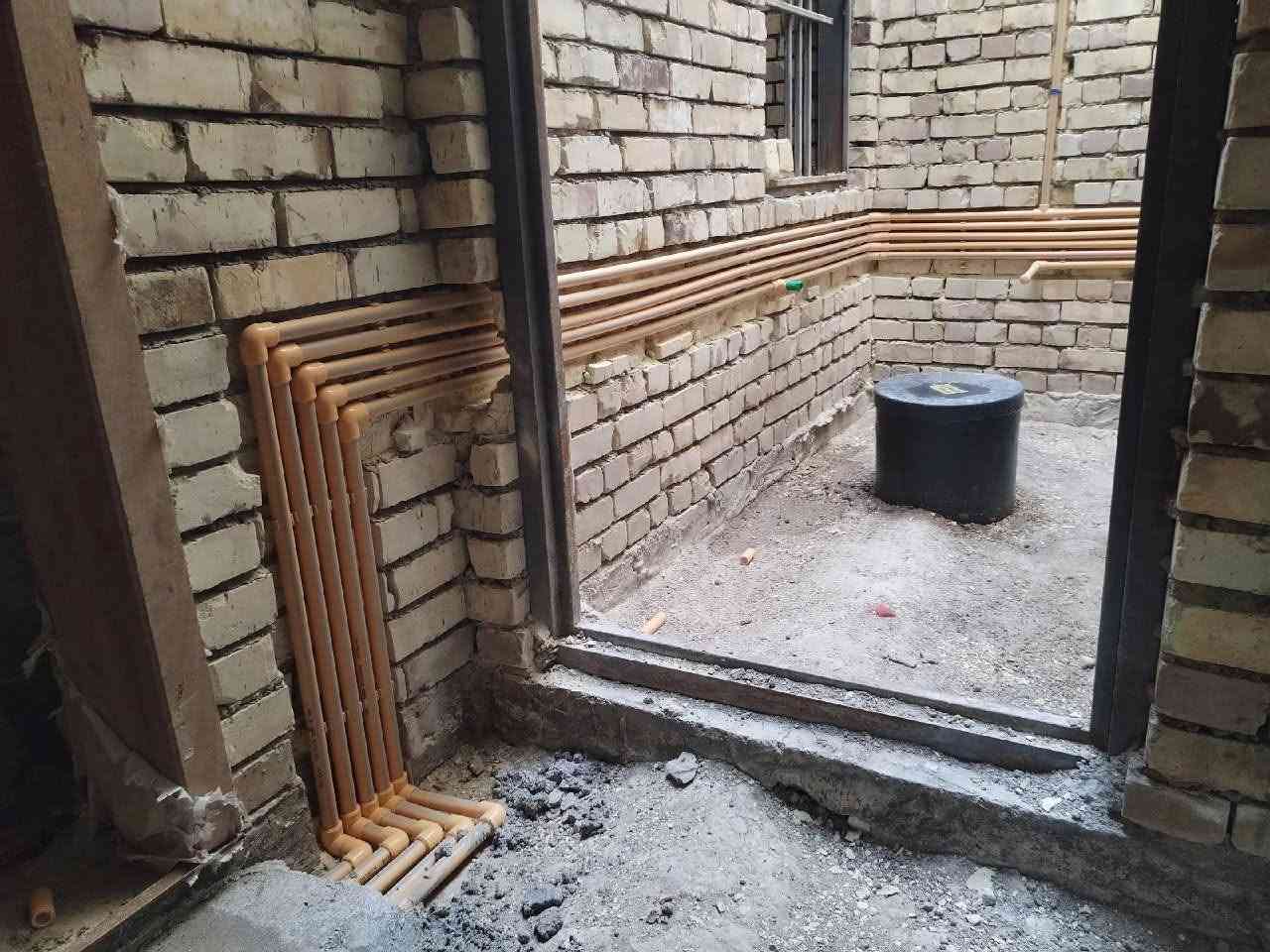 السلام عليكم، سباك متفرغ اشتغل 
✅ تأسيس مي + مجاري
✅ ربط تانكي + شد سخان
✅ حفر آبي 
 وسحب ماء
✅ تسليك المجاري المسدودة وتنظيف المنهولات
✅ تبديل خلاطات وحنفيات وادوات صحية
✅ صيانة عامة وضمان بالعمل الاستفسار 
الاتصال برقم يةجد واتساب 
  ***********‬‏
