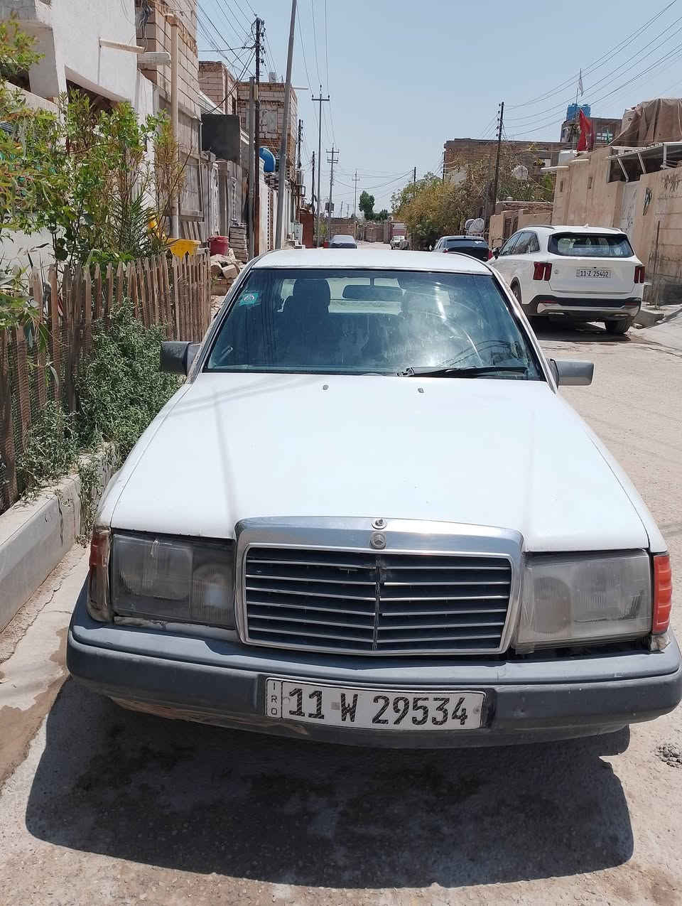 مارسدس دب موديل1986محور مكينه2500 رقم دولي جديد بغداد نظيفه كهربائيات شغاله تبريد شغال سنويه باسمي تحويل ثاني يوم سنويه لغايه 2029 العنوان ناصريه السريع حي الغدير  رقم التلفون ***********... السعر 37 ورقه والشراي يددل بيه مجال ان شاء الله
