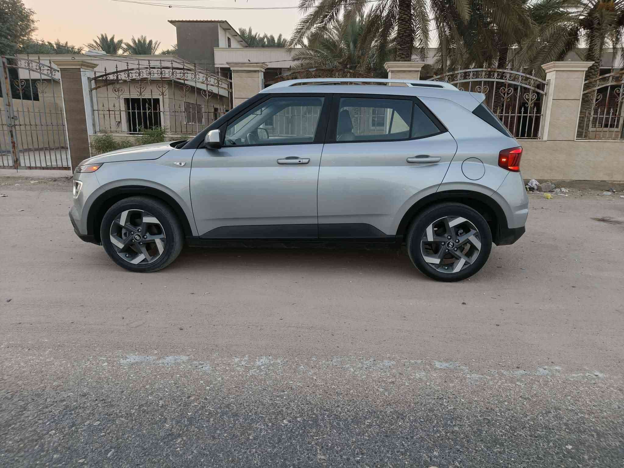 سلام عليكم للبيع فينو موديل 2021 السعر 105 رقم الهاتف *********** سياره جديده حادثه بنيد وجملغ نضيفه ماشيه 48 كير محرك حداديه تبريد مكفولات مواصفات فول بصمه فحته شاشه كامره رادار لد بلايت تحكم جبهتين ويل كب كروم توقف ذاتي رقم بغداد نكليزي تحويل مباشر ***********السعر 105
