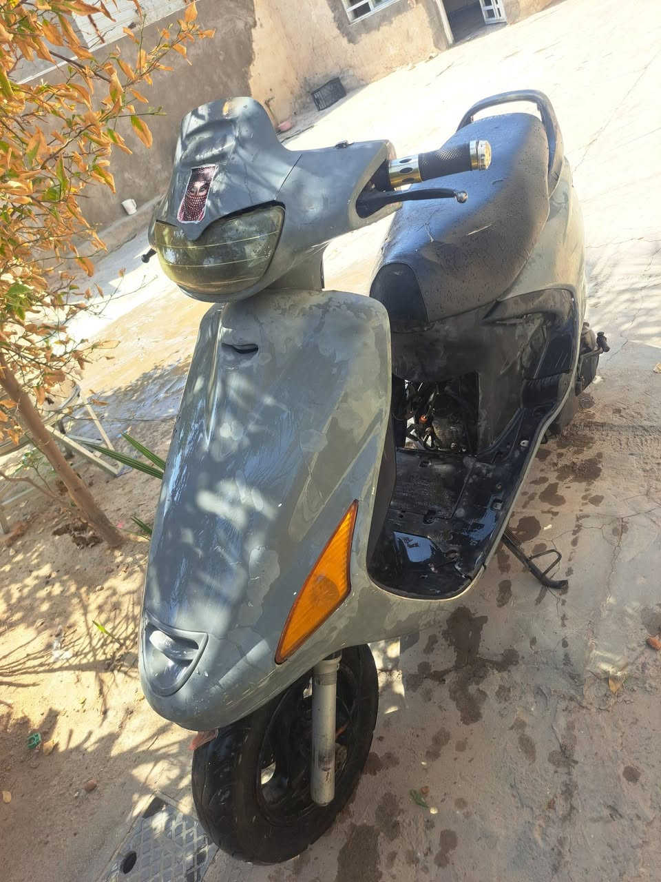 فراشه فحل جديده بس متروكه جانت شرط نكره سلف كهربائيات كله شغاله تجي وتفحص شرط ناعمه تخبل ما مفتوحه  مستعجل ع بيعته اتصل ***********
