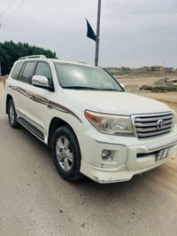 لاندكروزر • ٢٠١٠ • رقم بغداد