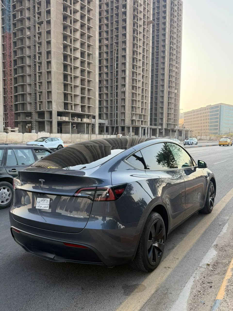 السلام عليكم 
2023 تسلا موديل y
دبل ماطور لونك رينج 
اون لاين 
بدون صبغ 
ماشي 45 الف 
سعرها 215 والشراي يخابرني ويدلل 
مكاني بغداد كرادة 
***********
