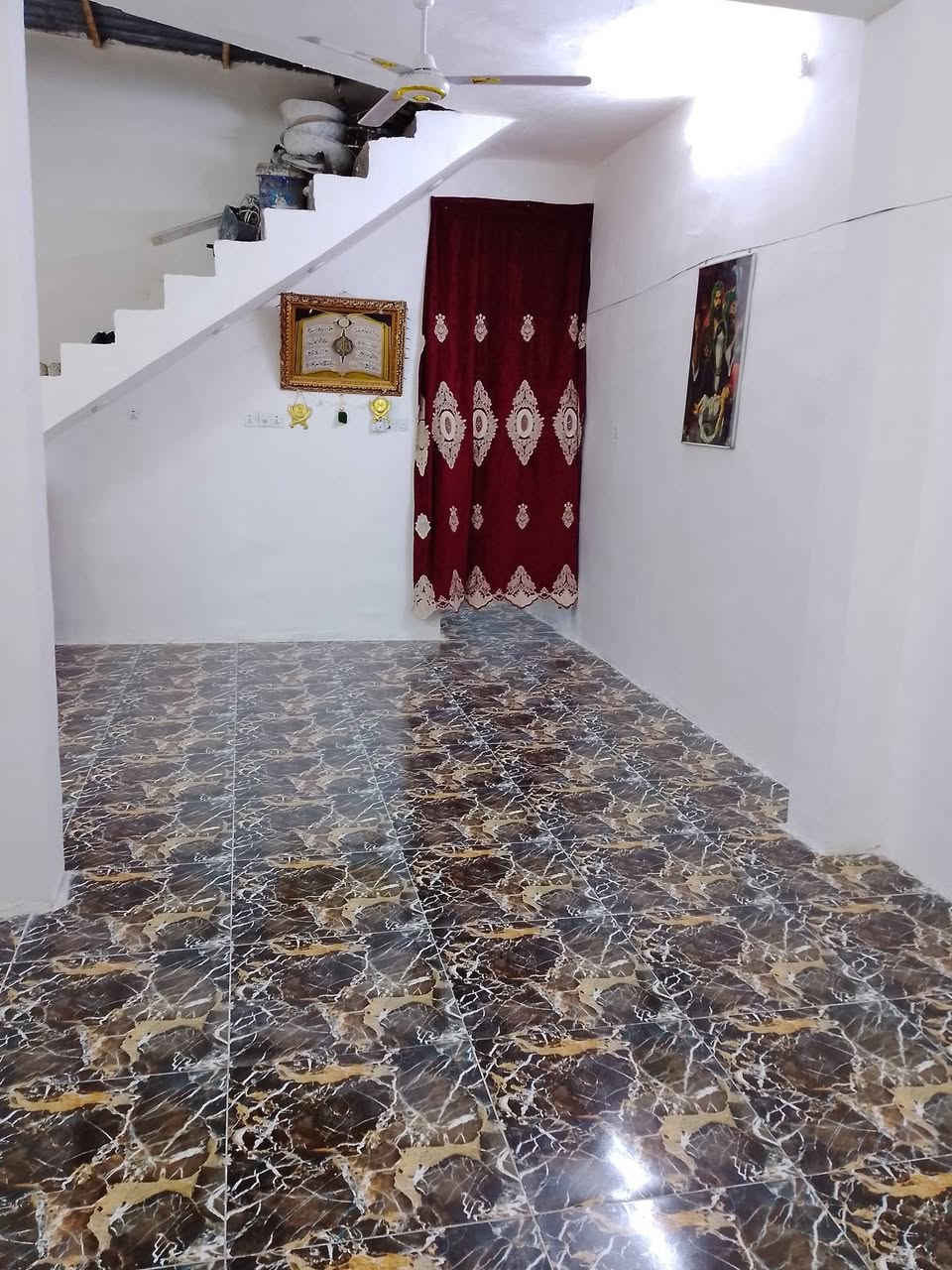 الدار للبيع المساحه 100متر
الضباط الثانية الزراعي شارع 15 
للاستفسار الاتصال على الرقم ***********
