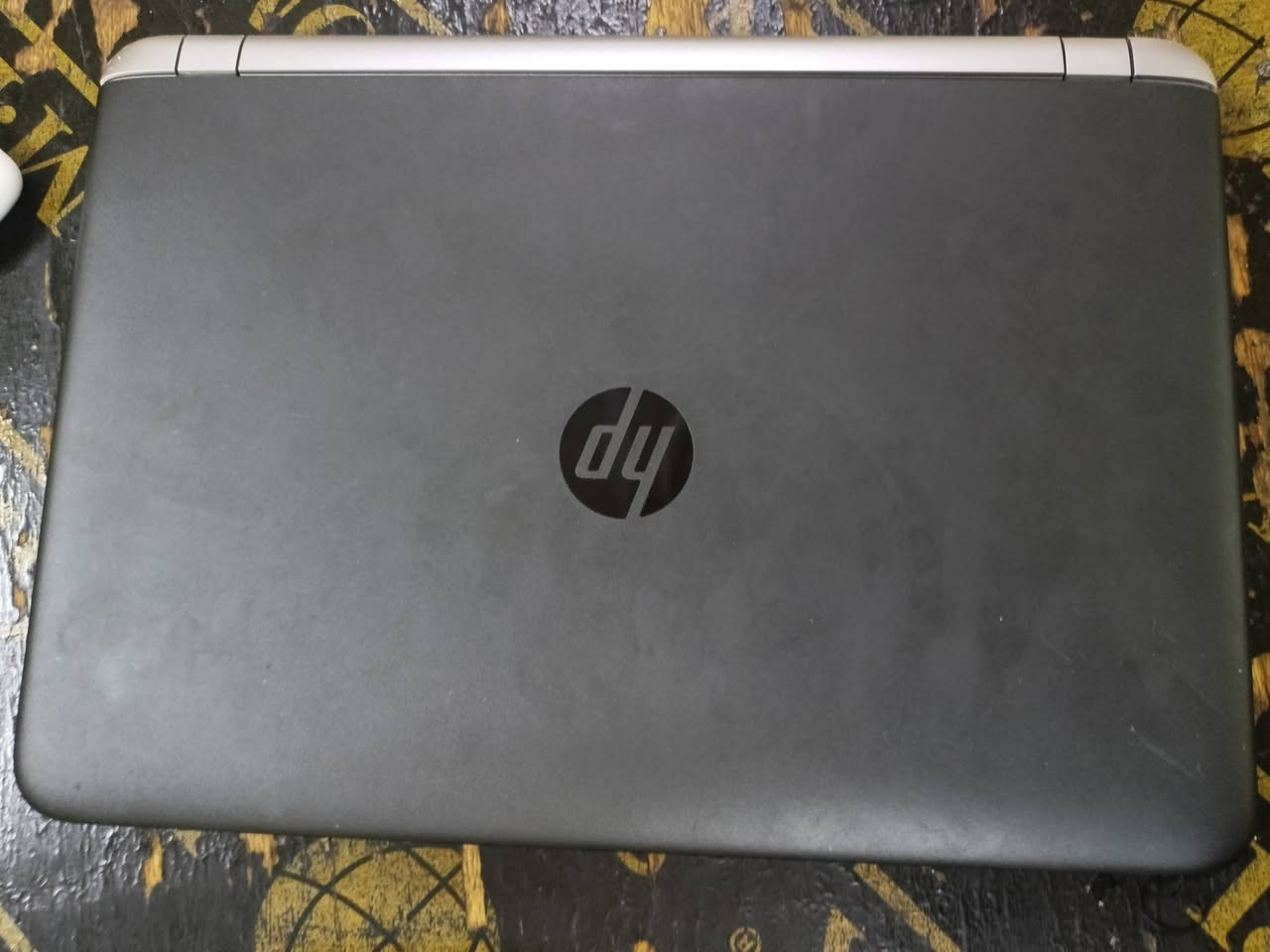 بعد التحيه والسلام حاسوب  windows hp للبيع نضيف مع شاحنه وماوس  سعر 170  مو سعرو بس عدي ظرف ومستعجل الموقع- الموصل الجانب الايمن
الرام 8 

المعالج core i 5 -6200U 

الذاكره 256 ssd 

مو شراي لا تتفلسف 

واتس ***********
