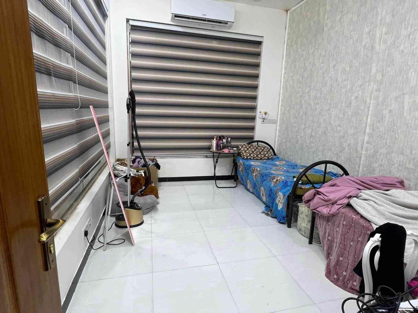 دار للبيع 430 متر واجهة 14.75 نزال 31 متر
2 نوم واستقبال وصالة وصحيات داخلية وخارجية وحديقة جنس العقار بستان مثل طابو صرف حولي الخصيمة 
***********
‭***********‬
