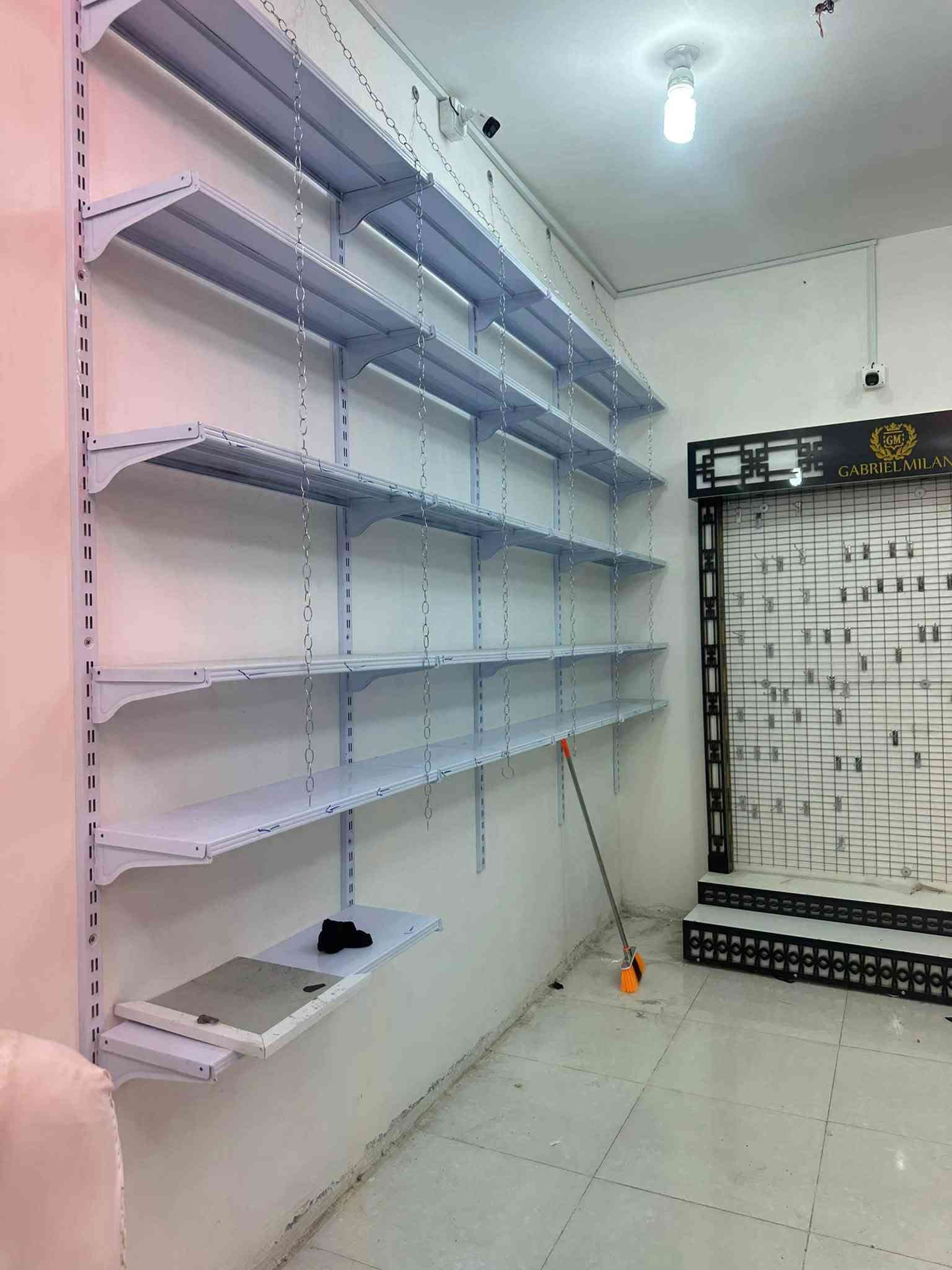 رفوف محل للبيع بسعر مناسب
رفوف حديد ثقيل تتحمل أوزان ستعمال شهر
نصلح ل:
ملابس - مواد منزلية - كهربائية - كوزمتك - مواد
غذائية
تفصال قوي وشكل مرتب
اللي محتاج يرتب محله هاي فرصة
المكان: البصرة التنومه
واي استفسار اتصل ***********
®ا
