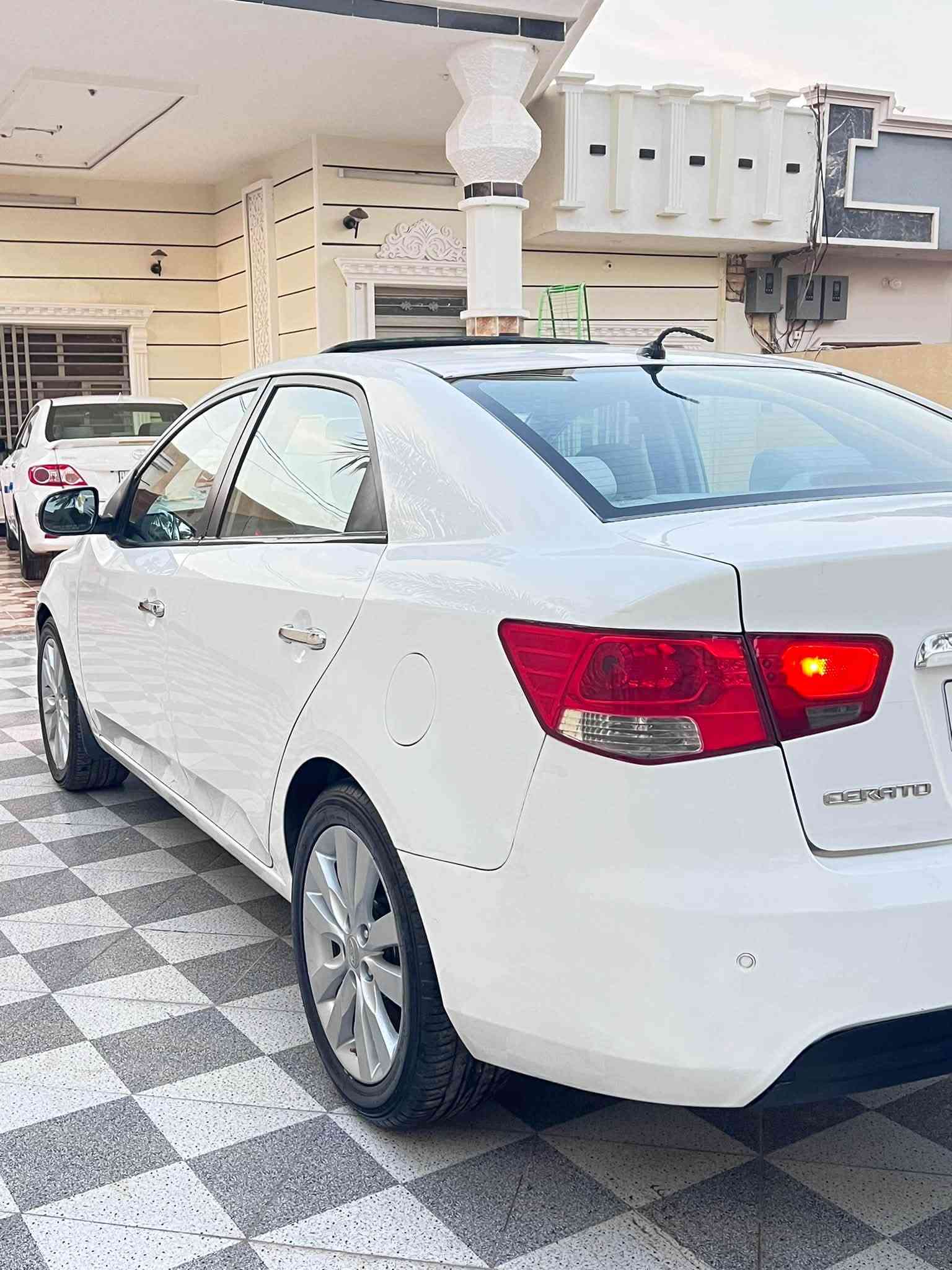 سيراتو ٢٠١٢ • فتحة • رقم اربيل