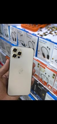 ايفون 12 بروماكس • ذهبي • شاشة مستبدلة
