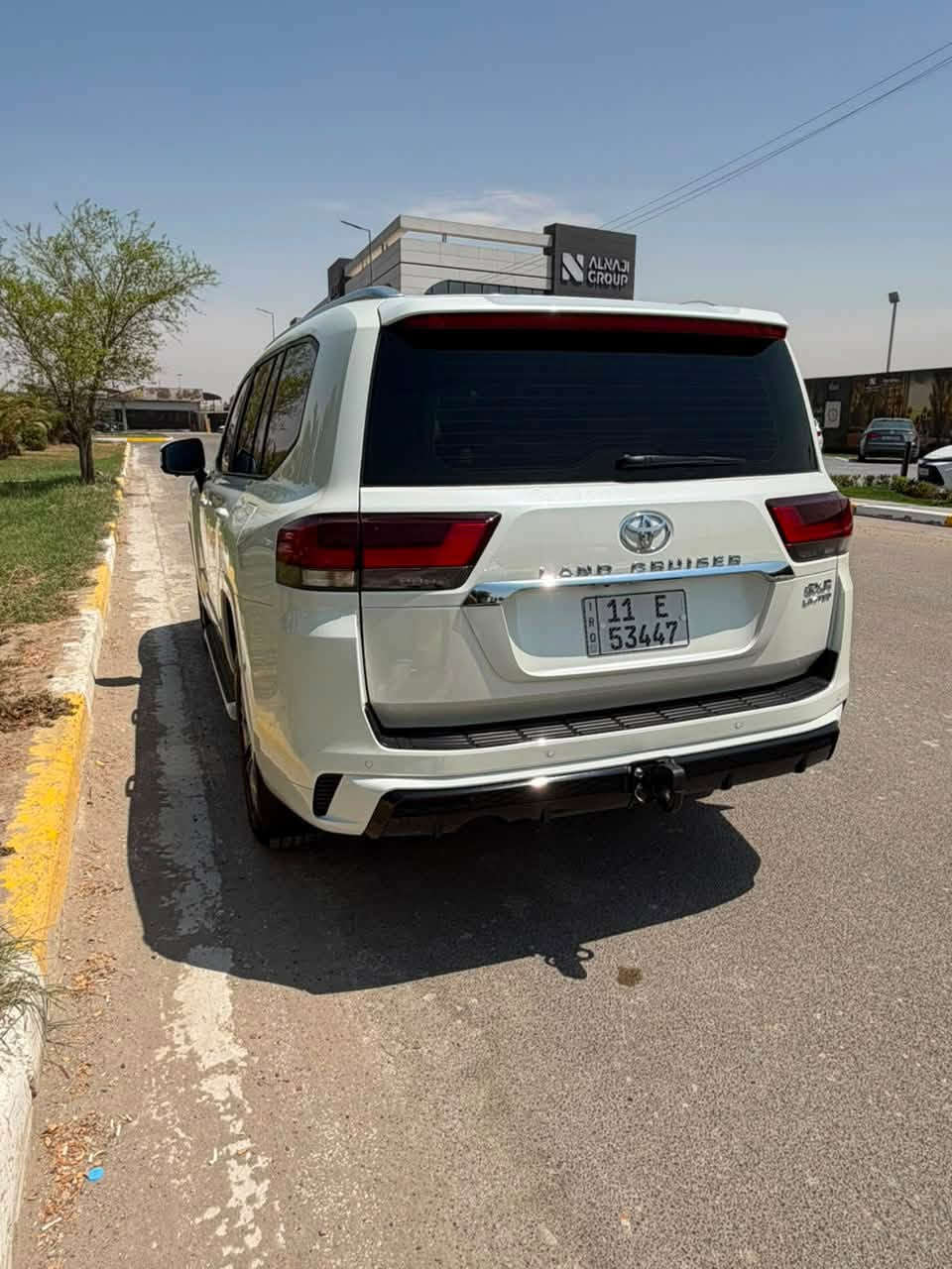 لاندكروزز جديدة كولش🎌
2024 بريم
 اصل فول مواصفات واحد عل واحد ماشيه11 الف شرط زيرو كفاله عام من الرصعه 
رقم بغداد بسمي شخصيا
مغلفة ppf بلكامل ضمان اصلي 
 السعر 685 ورقة فقط
 السياره أخت الزيرو
 مكانها بغداد 
للاستفسار:***********
