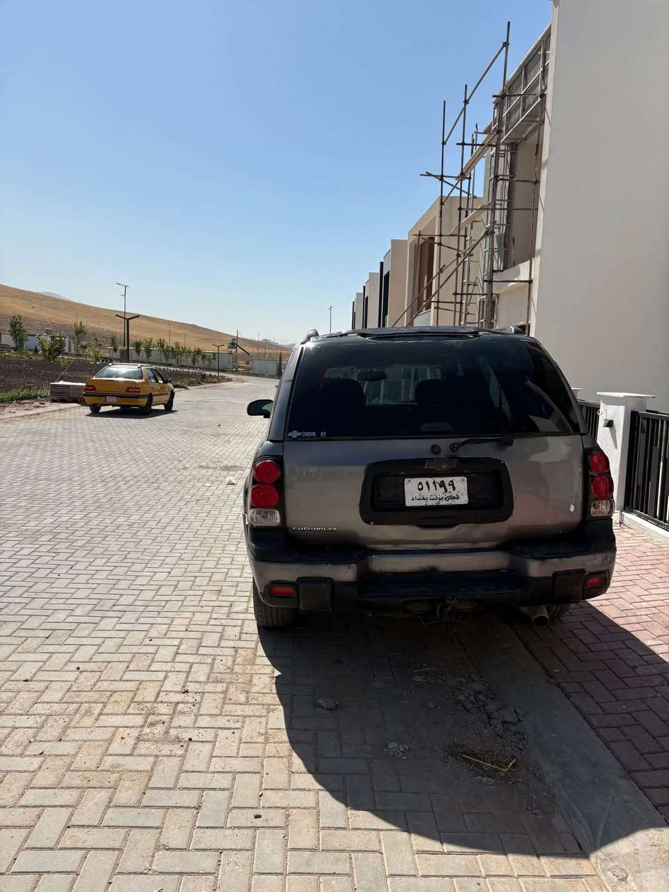 بلايزه ر بو فروشتن موديل ٢٠٠٥  ساغه كودي هه يه كيرو مه كينه به شه رت كتابي مزايده ي له گه لايه نرخي ٣٨ وه ره قه و  مه جال *********** السليمانية, العراق
