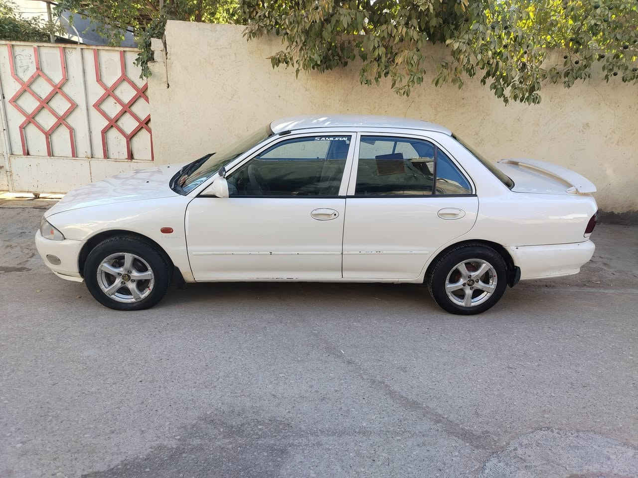 بروتون 2002 بلاديه مابيه صبغ كير عادي محرك لا صرف ولا تبخير تبريد شغال بس ضعيف سيارة نضيفه السعر 44$ وبيه مجال . بعقوبة تقاطع القدس ***********
