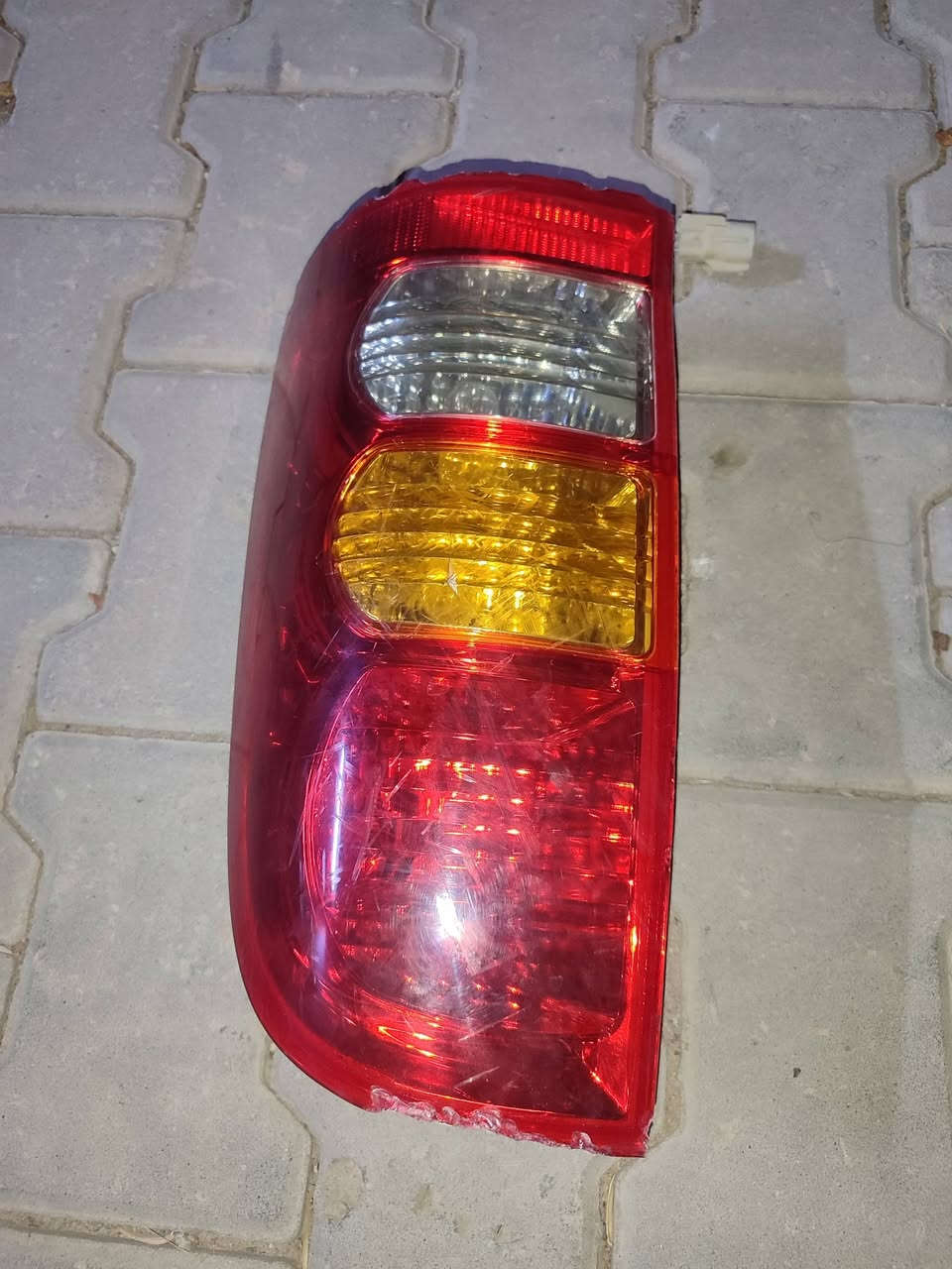 بك لايت مال مرزي مستخدم بس نضيف فول شرط شغال مكان كركوك رقم الهاتف ***********السعر خاص
