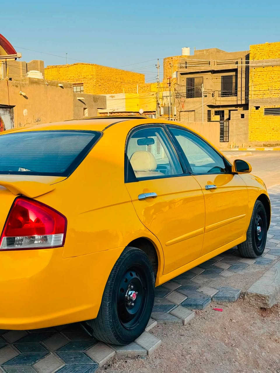 سلام عليكم سيراتو خليجي ١٦٠٠ مديل ٢٠٠٩
مكينة ستوني شادلهه قبل شهرين

كير مكفول تبريد شغال

رقم بابل مميز سنوية بعد سنة وتسقط 

ترايك للبصرة سعر ٨٥وبيهه مجال

***********
