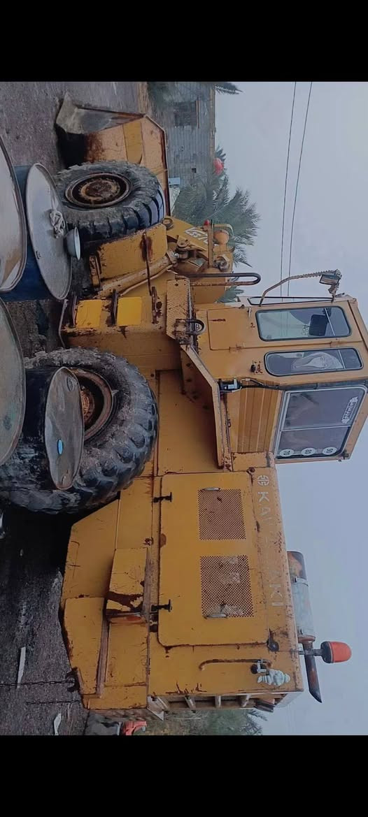 70بي رقم مثنى لبيع موديل 82بريك 4تخم تاير ***********
