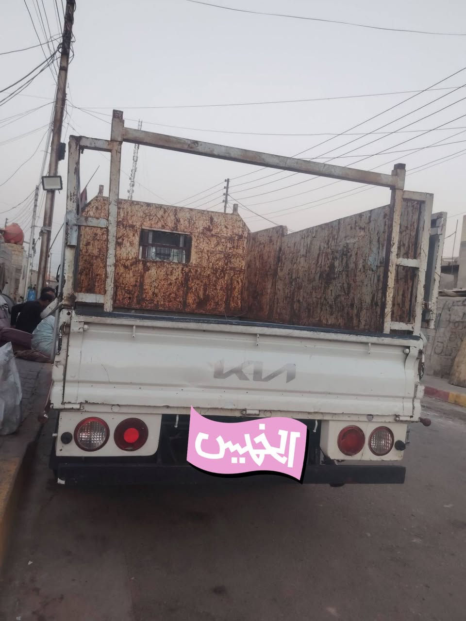 ي سلام عليكم مسكر موديل 2010 رقم نكليزي سياره باسمي تحويل ثاني تعمير دوسات والهلالت مكاني بغداد رقم *********** سعرها 98 وبيه مجال
