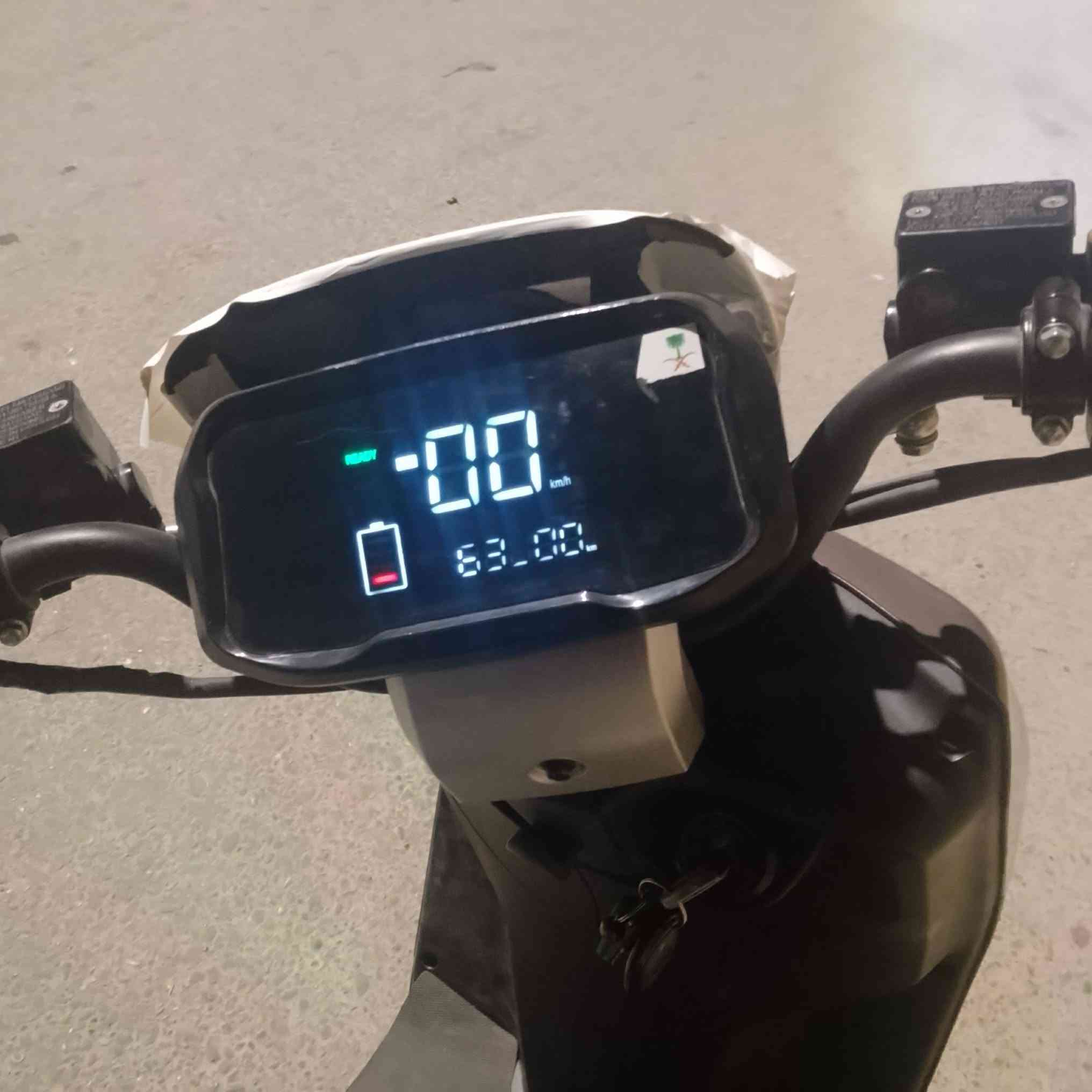 سلام عليكم عندي مطور شحن  318للبيع المطور كلو شرط نظام بك وكلو شغال السعر 700وبي مجال ***********
