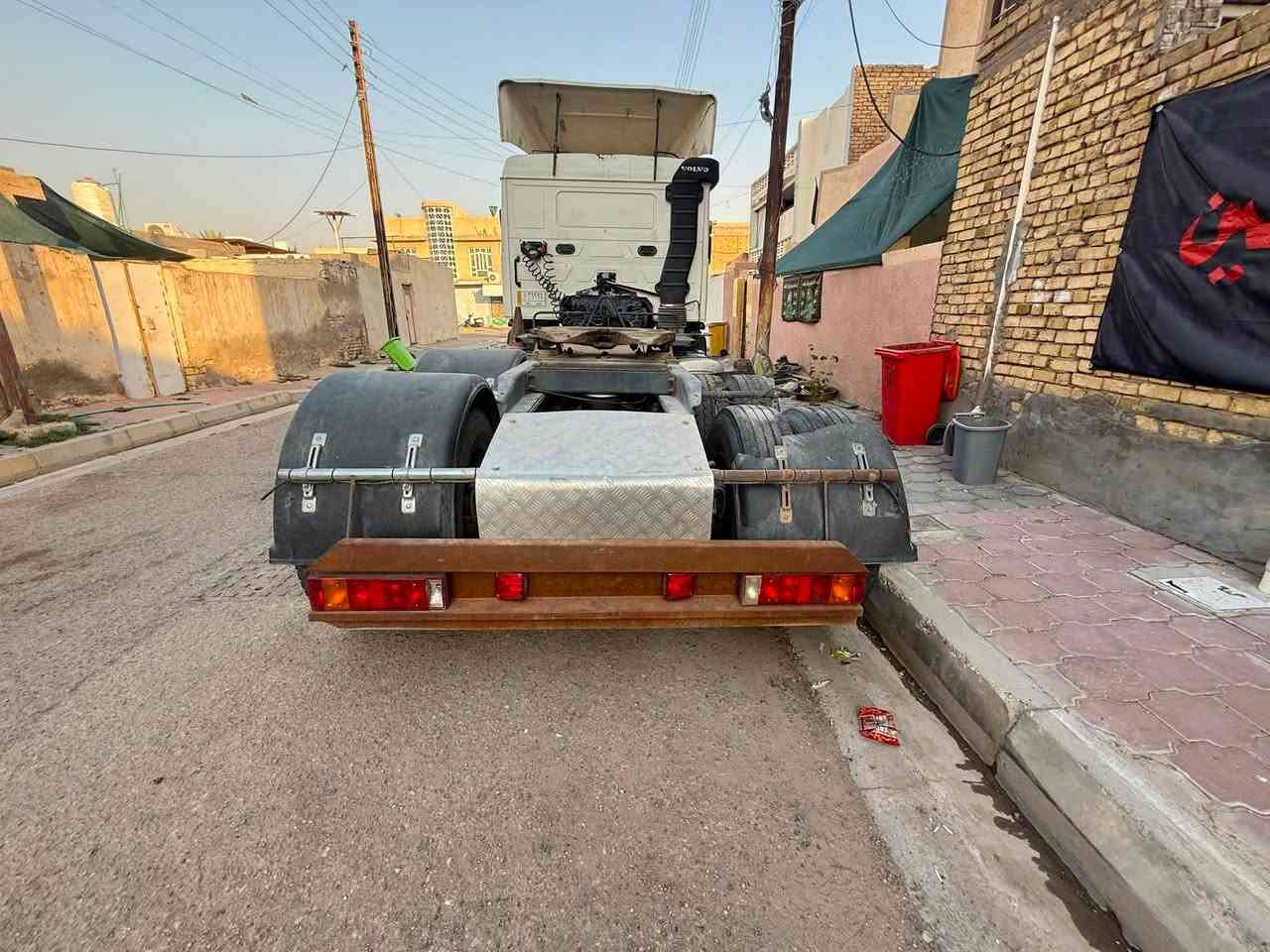 السلام عليكم للبيع فالفو موديل 91 كير 3ب3 محرك 21 مال كصة شرط لا تبخير و لا تنقيص سيارة إيدك و الشغل دشبول فر  حلوة سيارة جاهزة سعرها 115 بيها مجال كلش بسيط ***********
